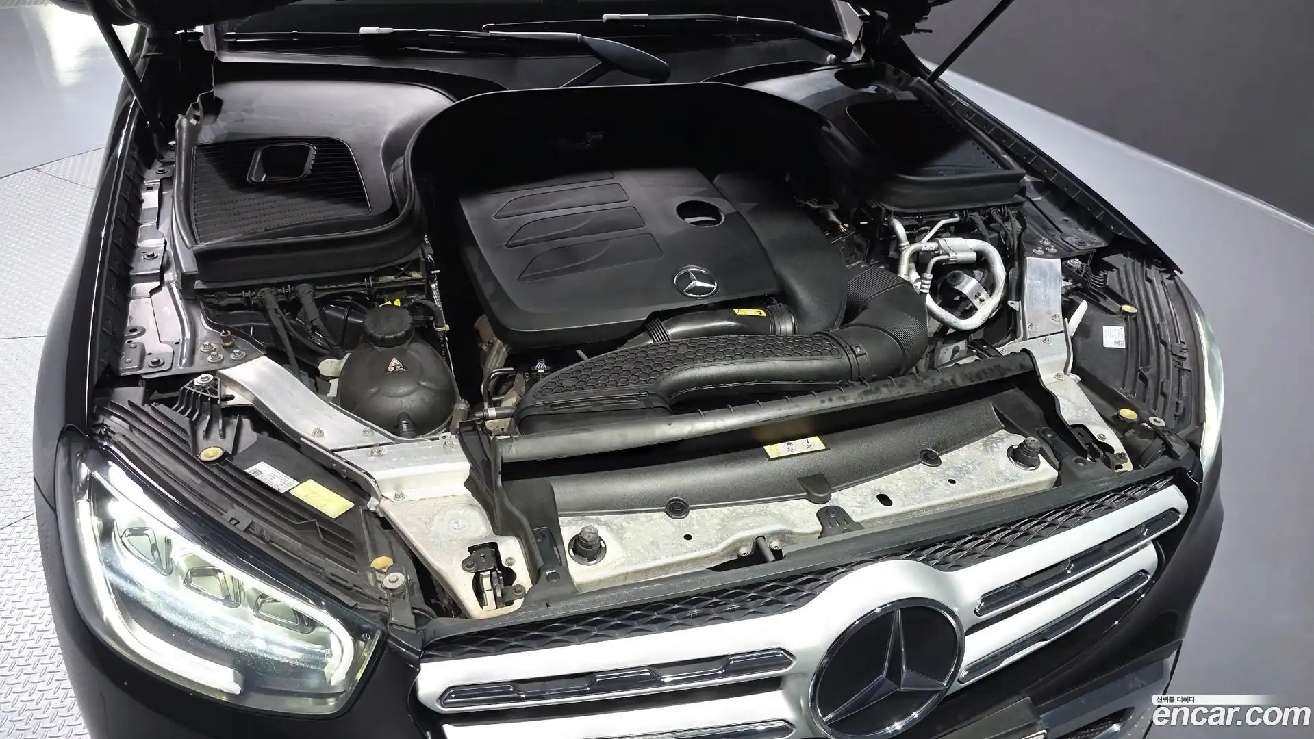 GLC-Class Mercedes-Benz 2020.2-OUTER-006