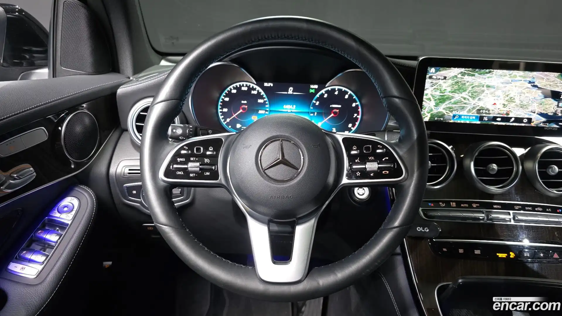 GLC-Class Mercedes-Benz 2020.2-OPTION-017