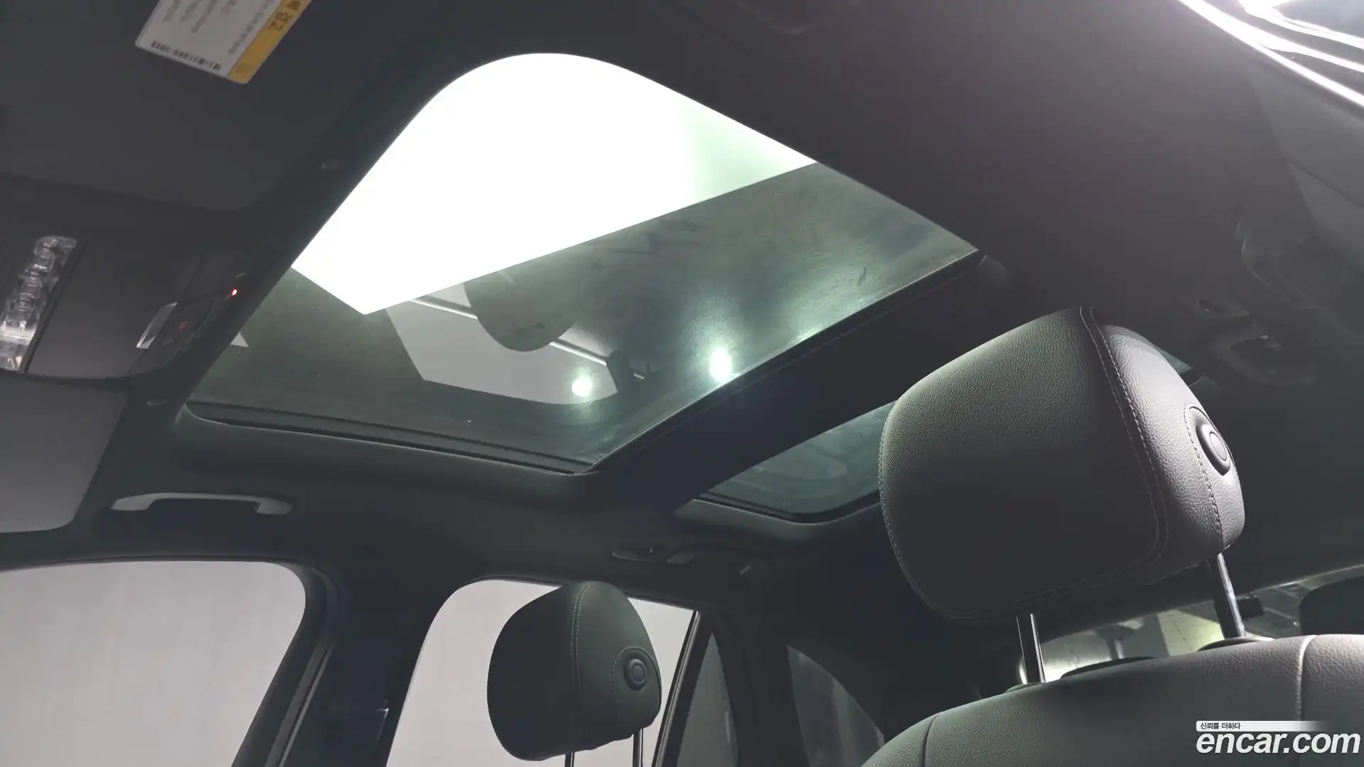 GLC-Class Mercedes-Benz 2020.2-OPTION-023