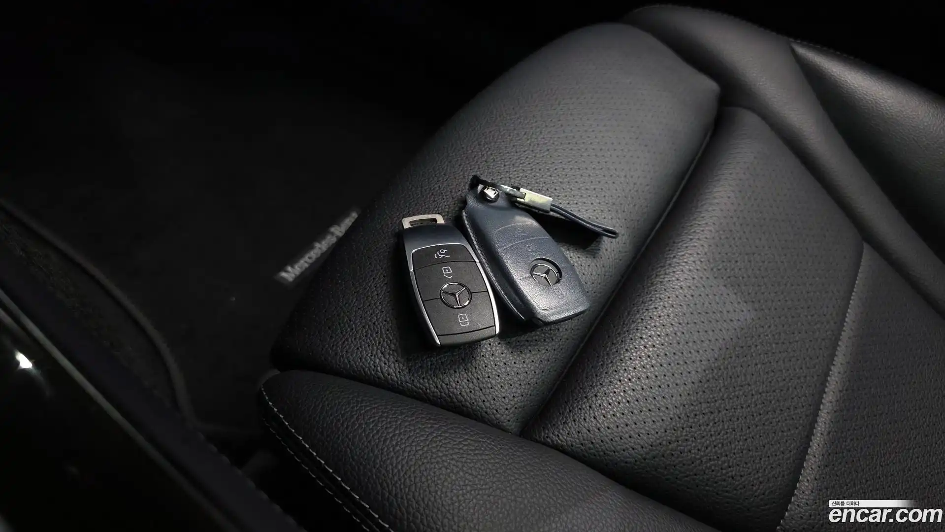 GLC-Class Mercedes-Benz 2020.2-OPTION-044