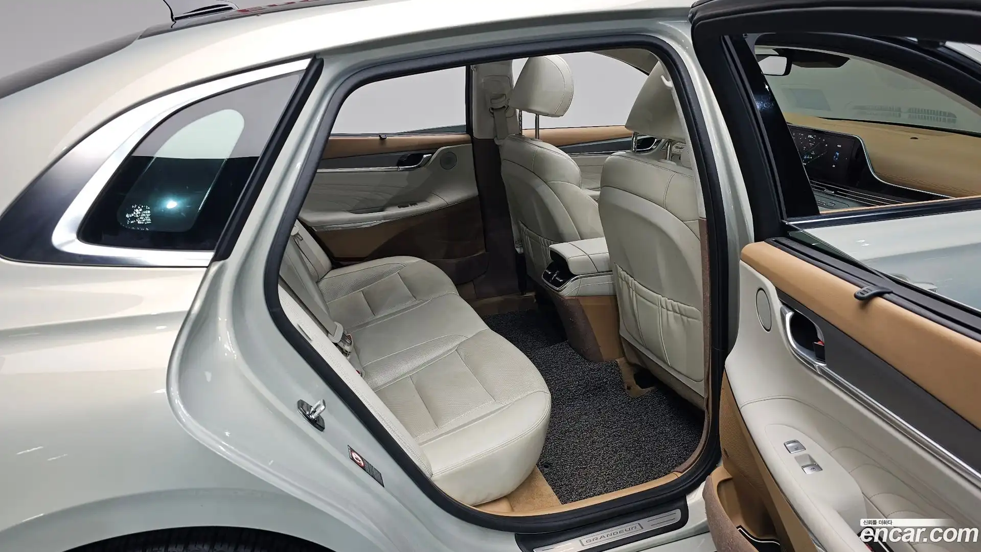 Grandeur Hyundai 2020.2-OPTION-016