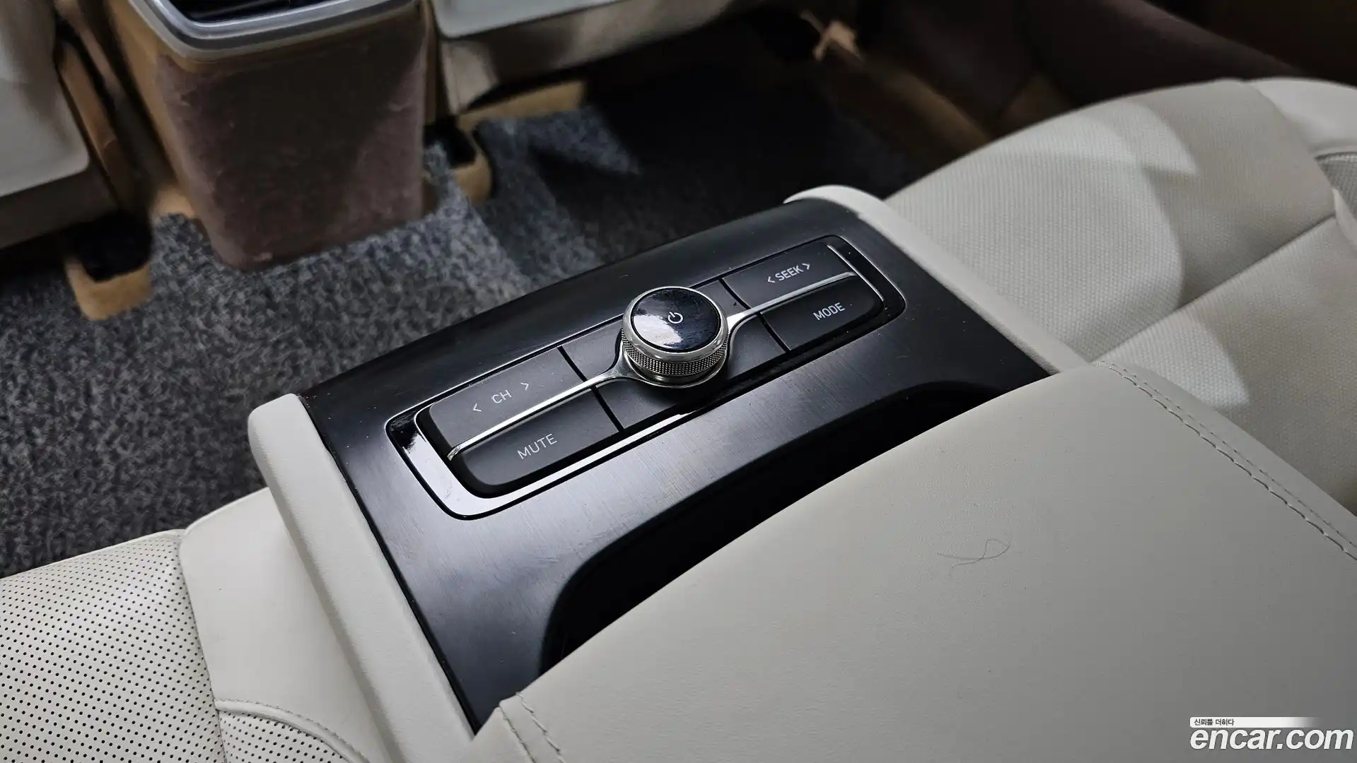 Grandeur Hyundai 2020.2-OPTION-049