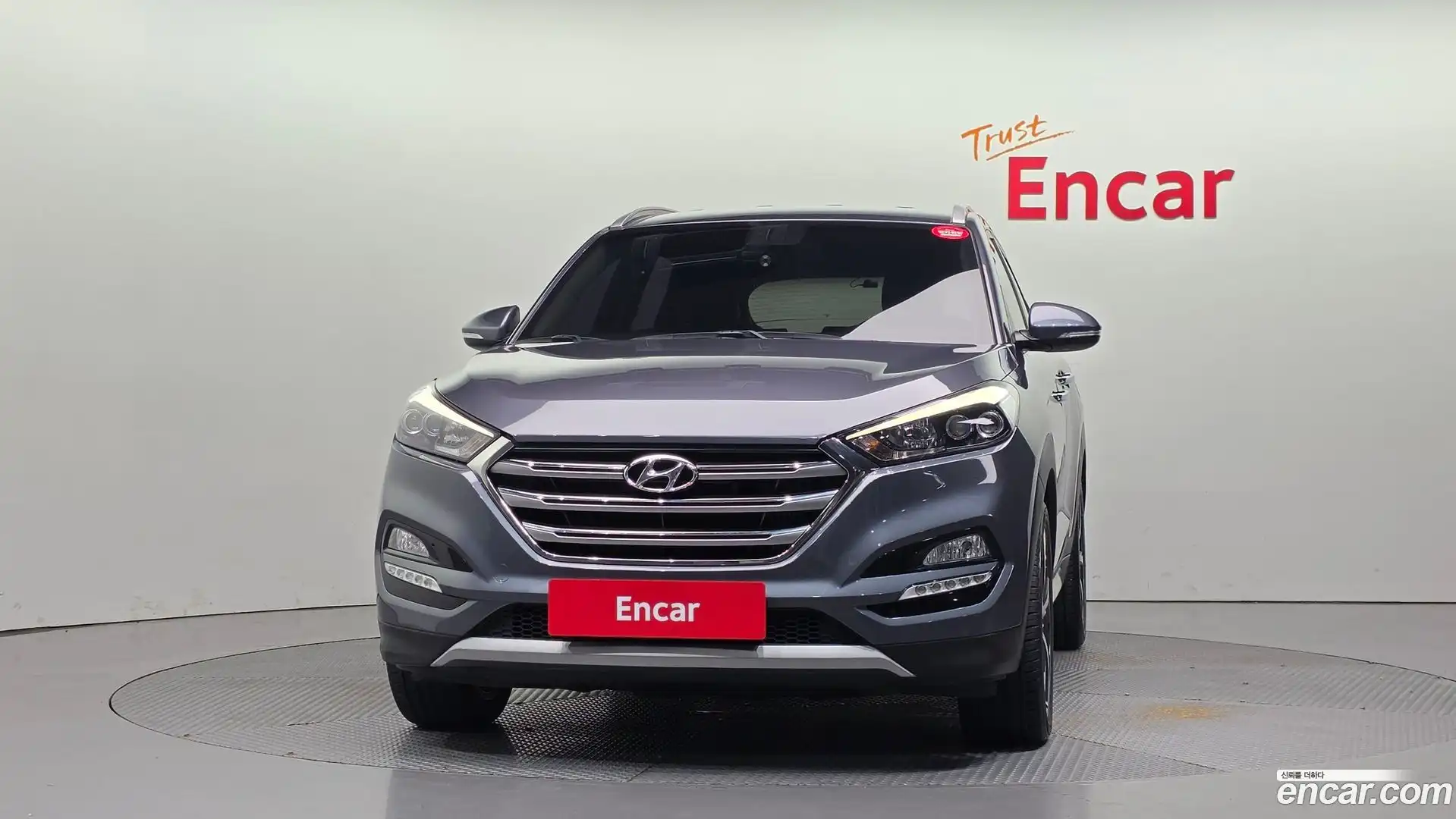 Tucson Hyundai 2016.2-OUTER-003