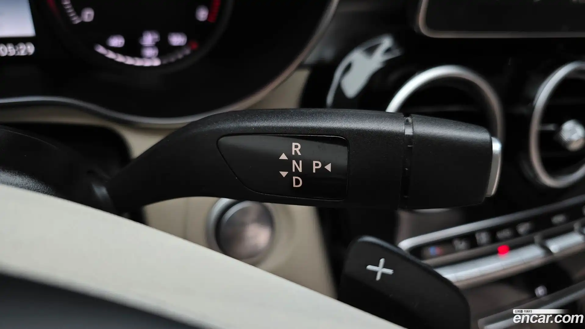 C-Class Mercedes-Benz 2014.10-INNER-009