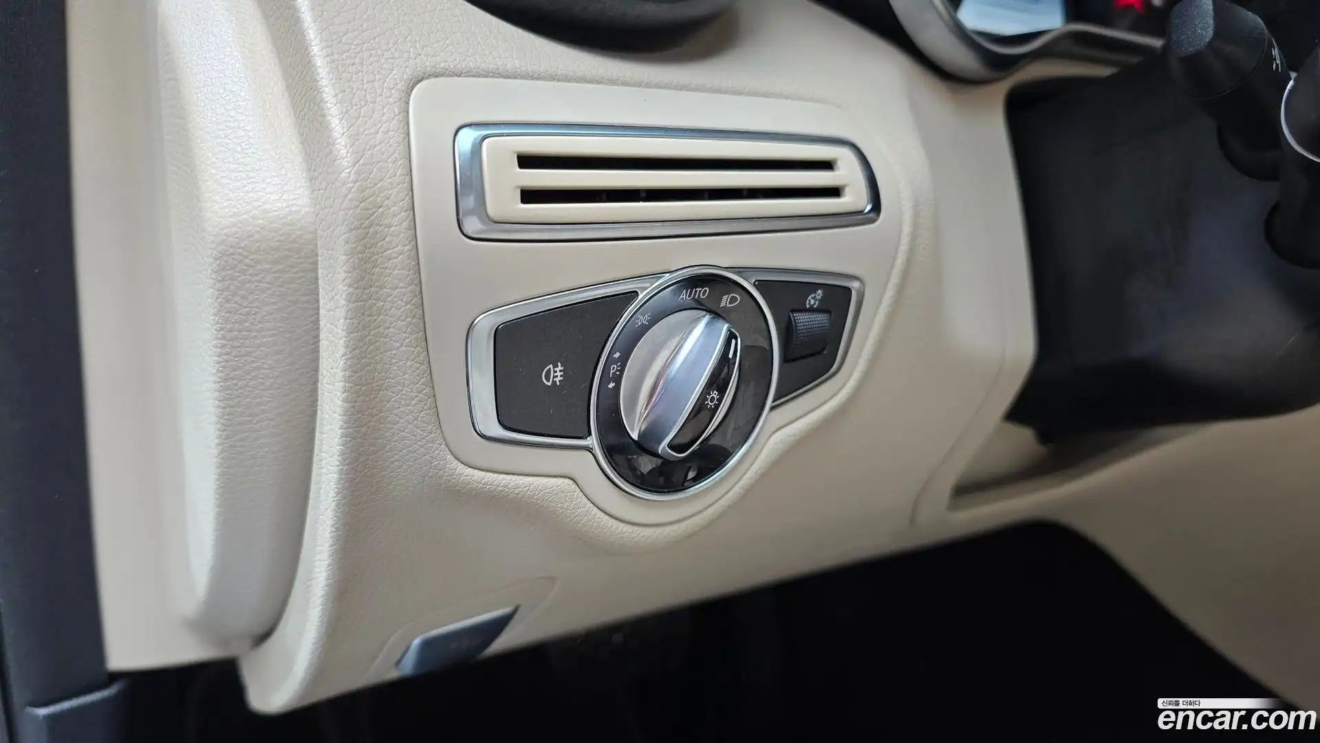 C-Class Mercedes-Benz 2014.10-OPTION-020