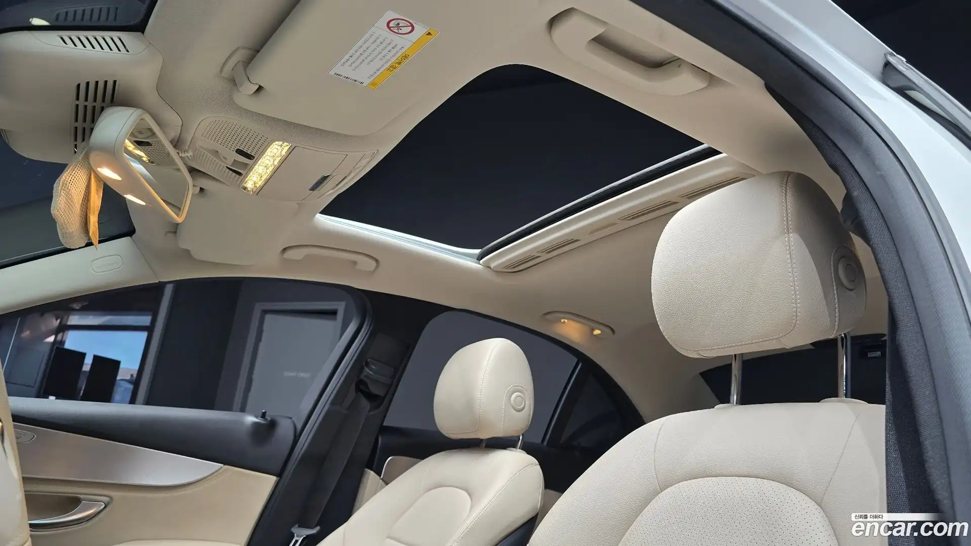 C-Class Mercedes-Benz 2014.10-OPTION-023