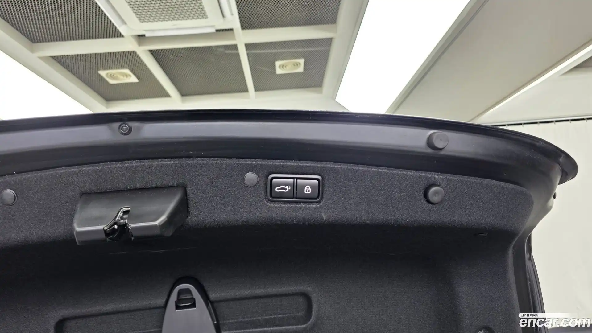 Grandeur Hyundai 2022.7-OPTION-042