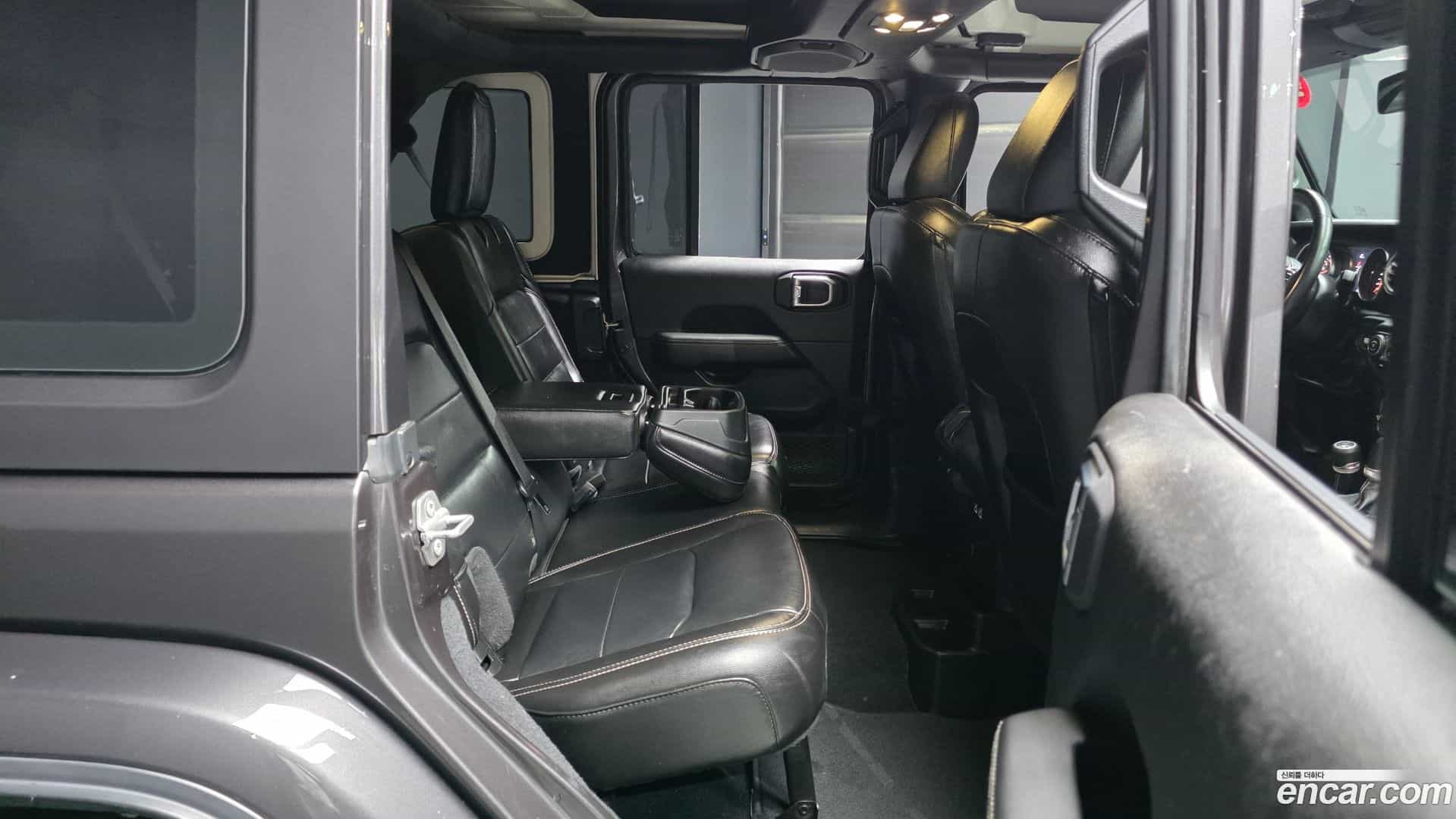 Wrangler Jeep 2020.8-OPTION-016