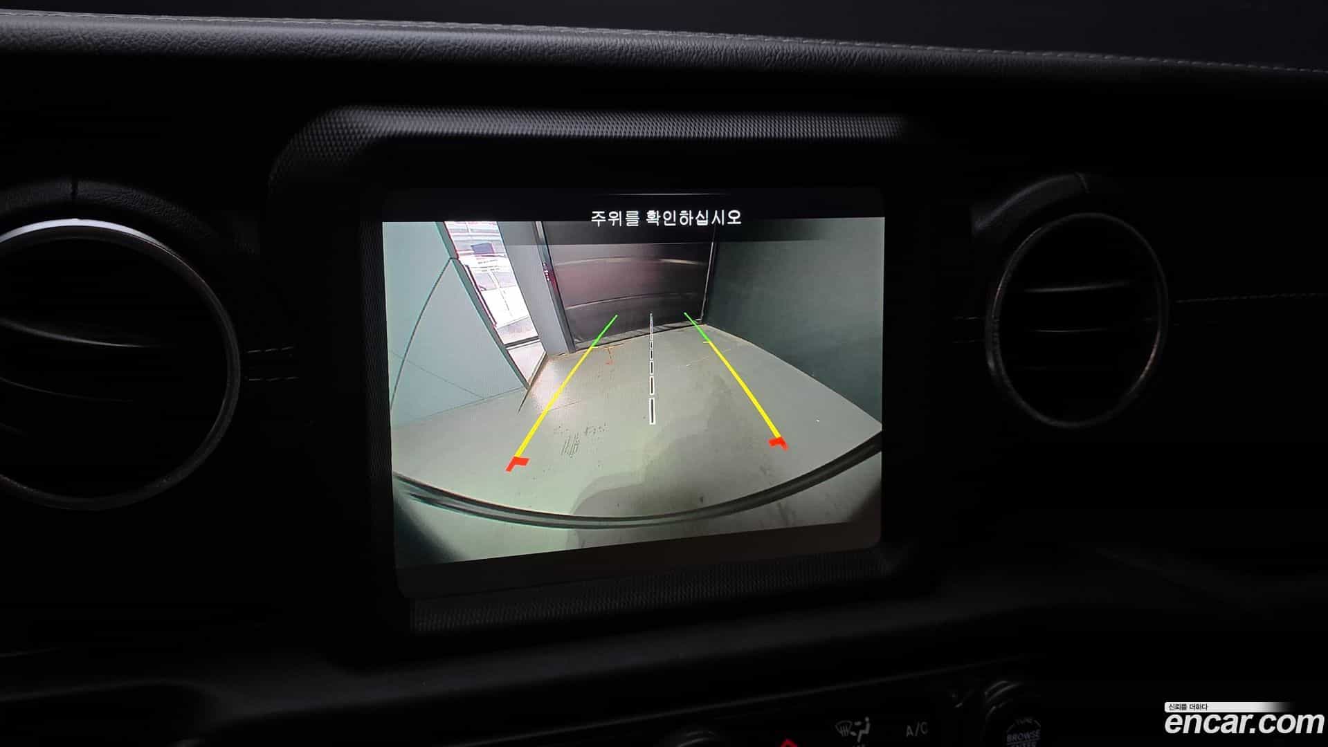 Wrangler Jeep 2020.8-OPTION-019