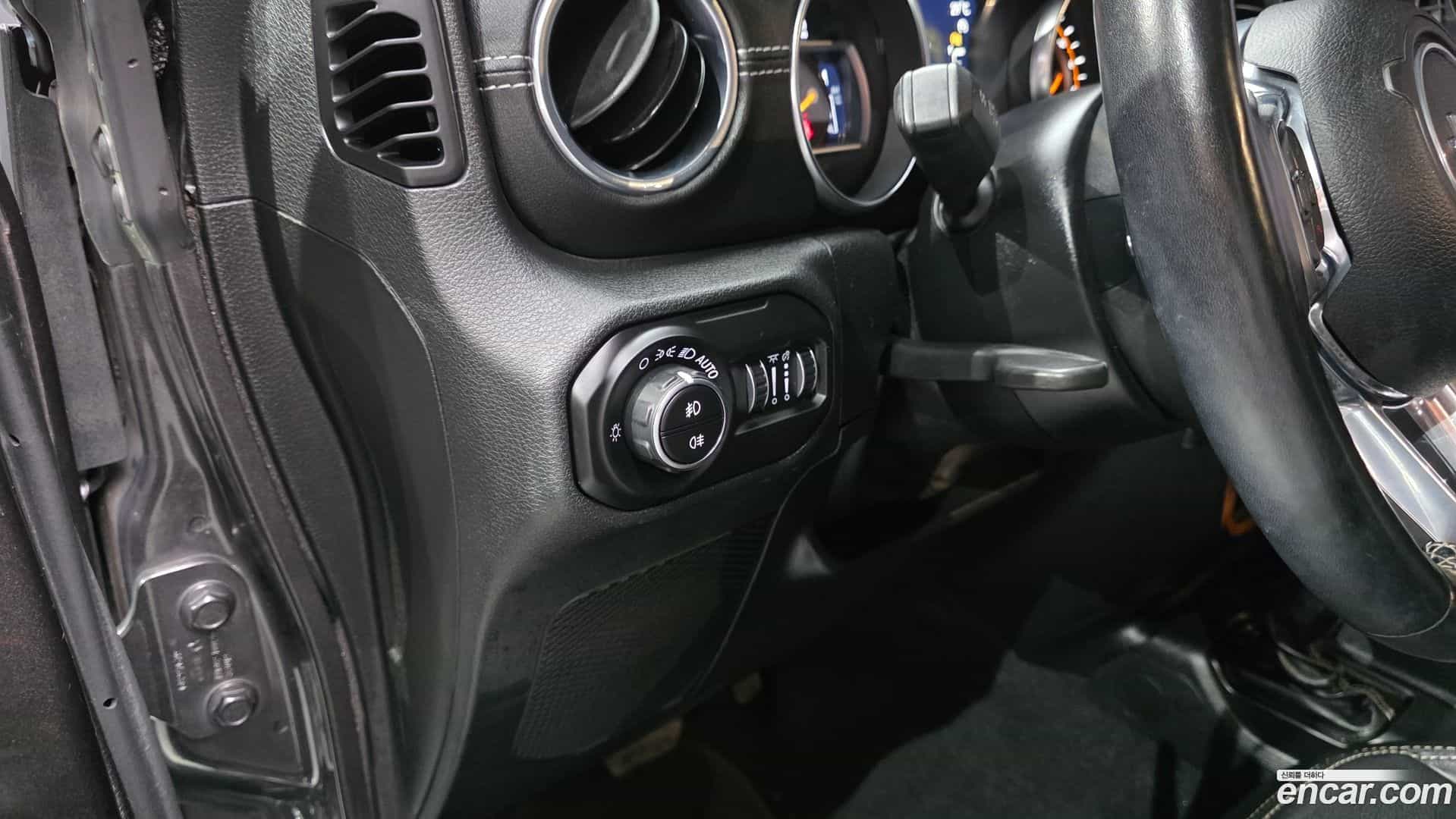 Wrangler Jeep 2020.8-OPTION-022