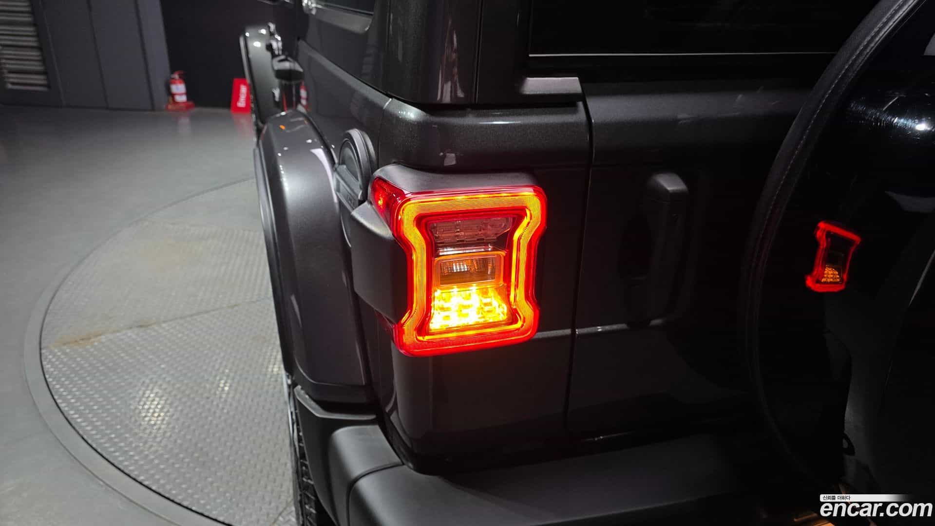 Wrangler Jeep 2020.8-OUTER-033