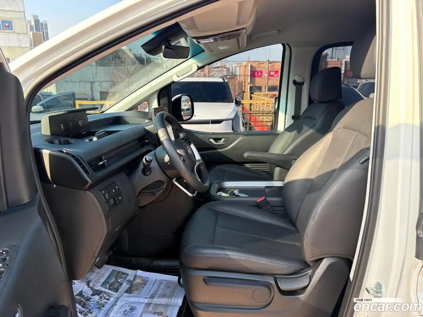 Staria Hyundai 2023.10-INNER-010
