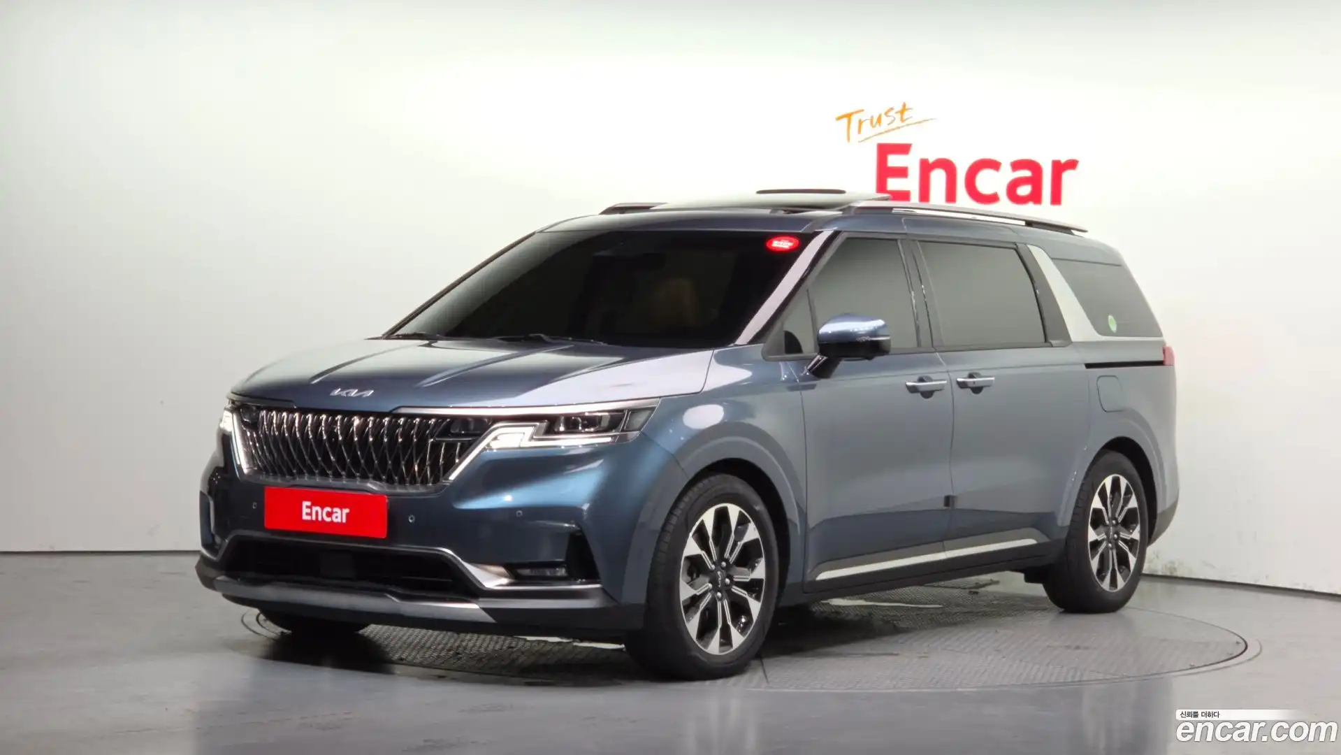 Canival Kia 2022.5-OUTER-001