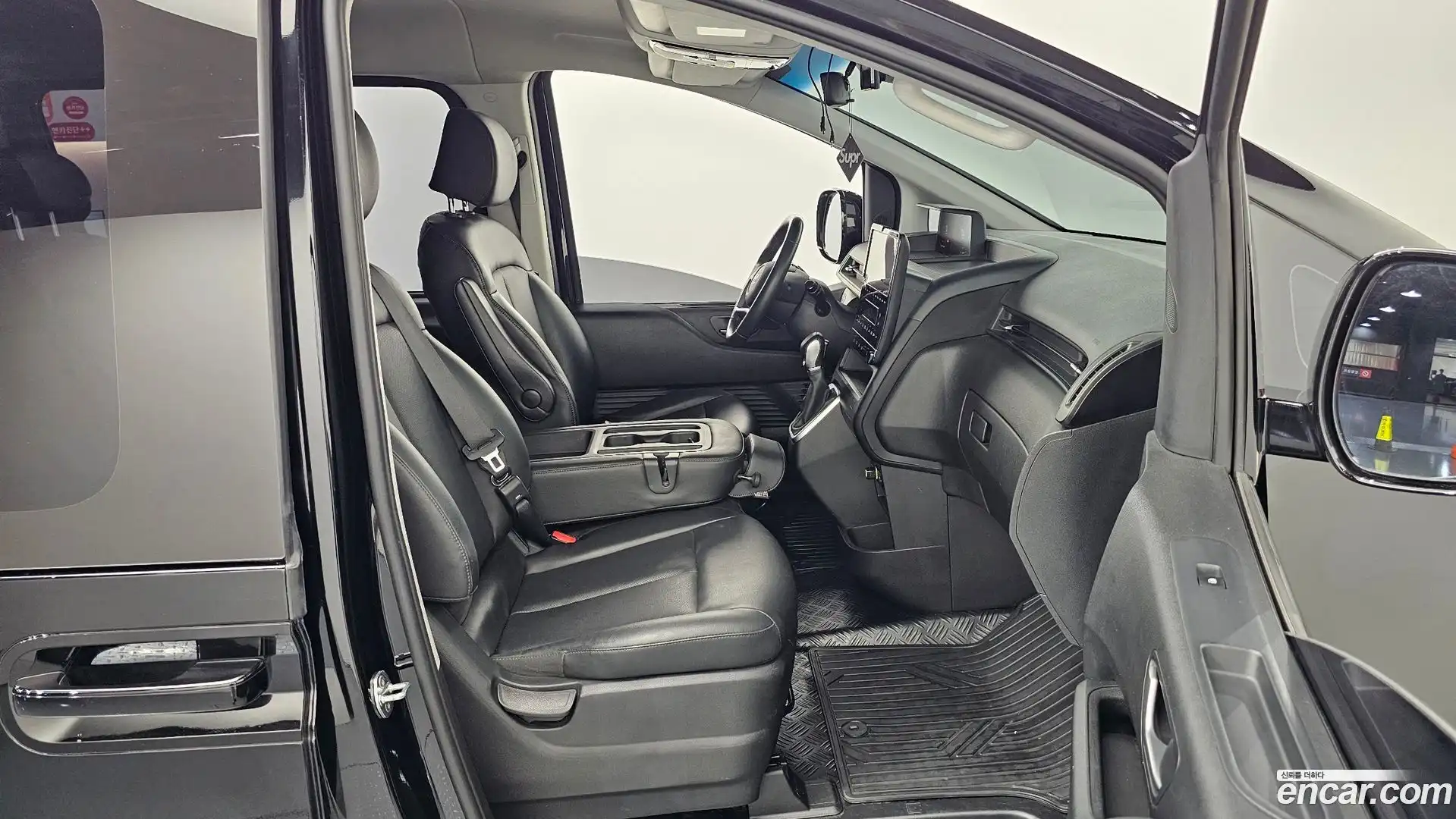 Staria Hyundai 2022.3-OPTION-015