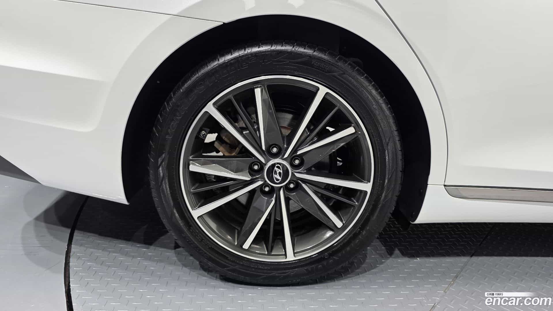 Grandeur Hyundai 2022.5-OUTER-005
