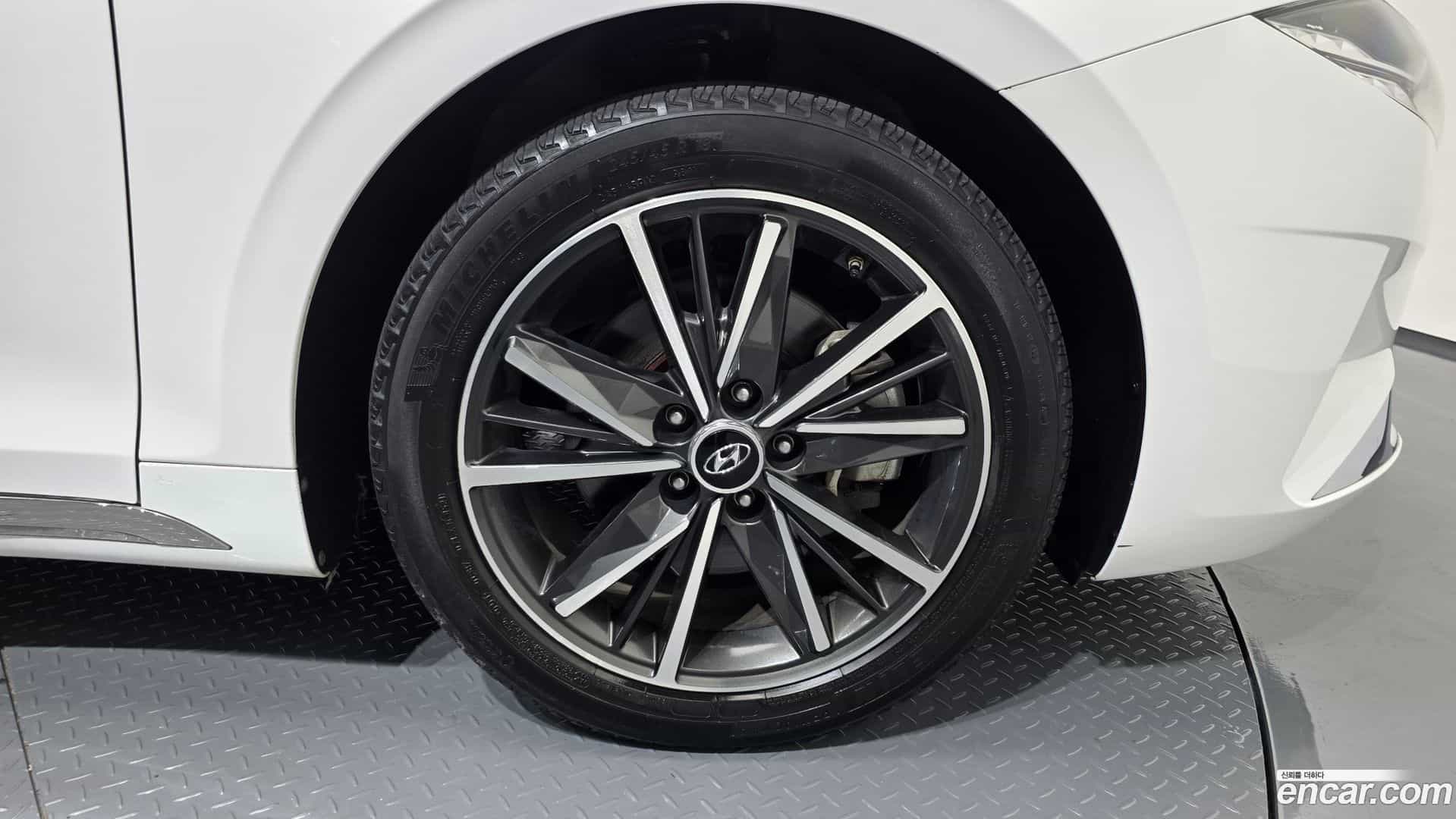 Grandeur Hyundai 2022.5-OUTER-031