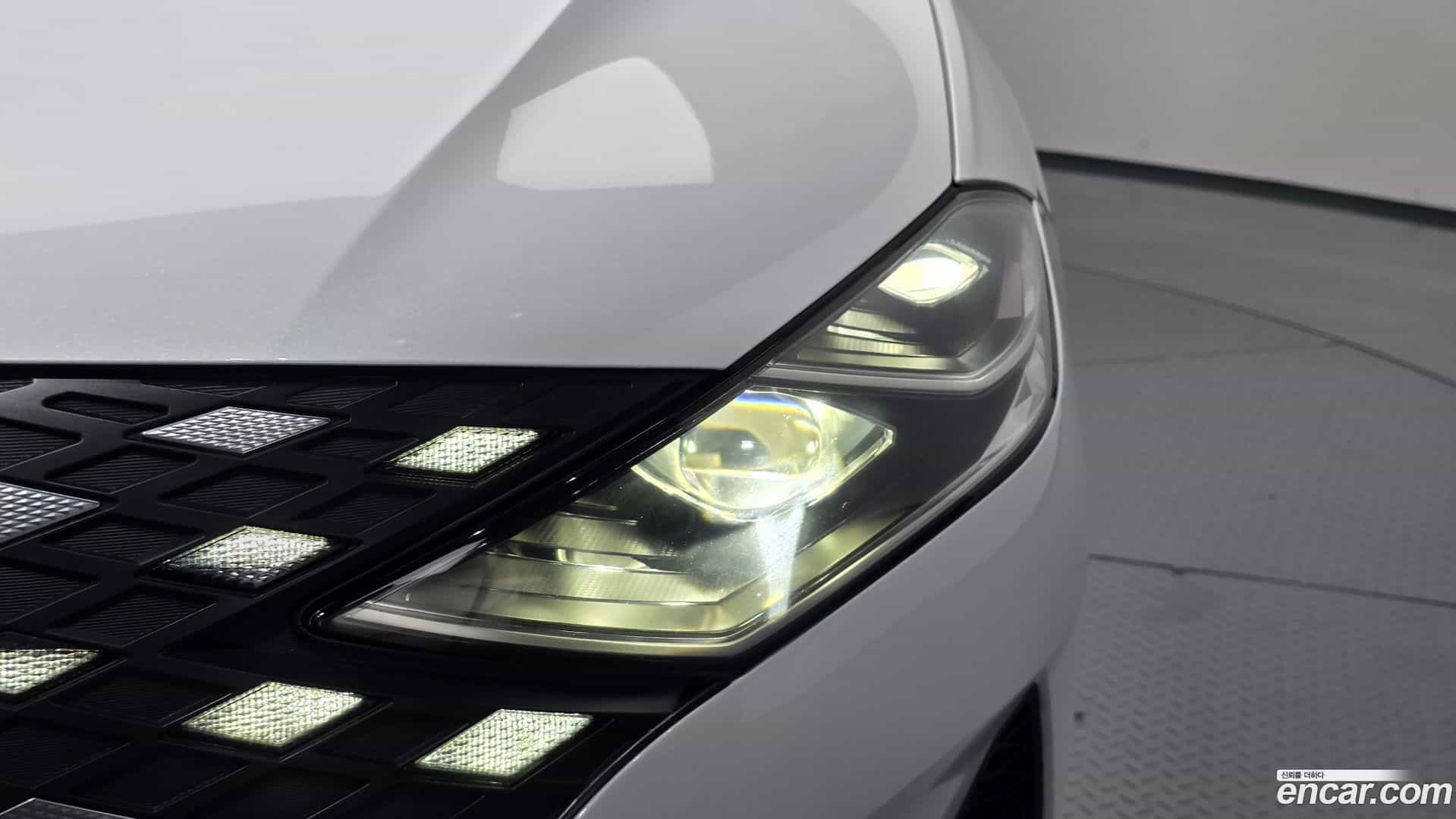 Grandeur Hyundai 2022.5-OUTER-032