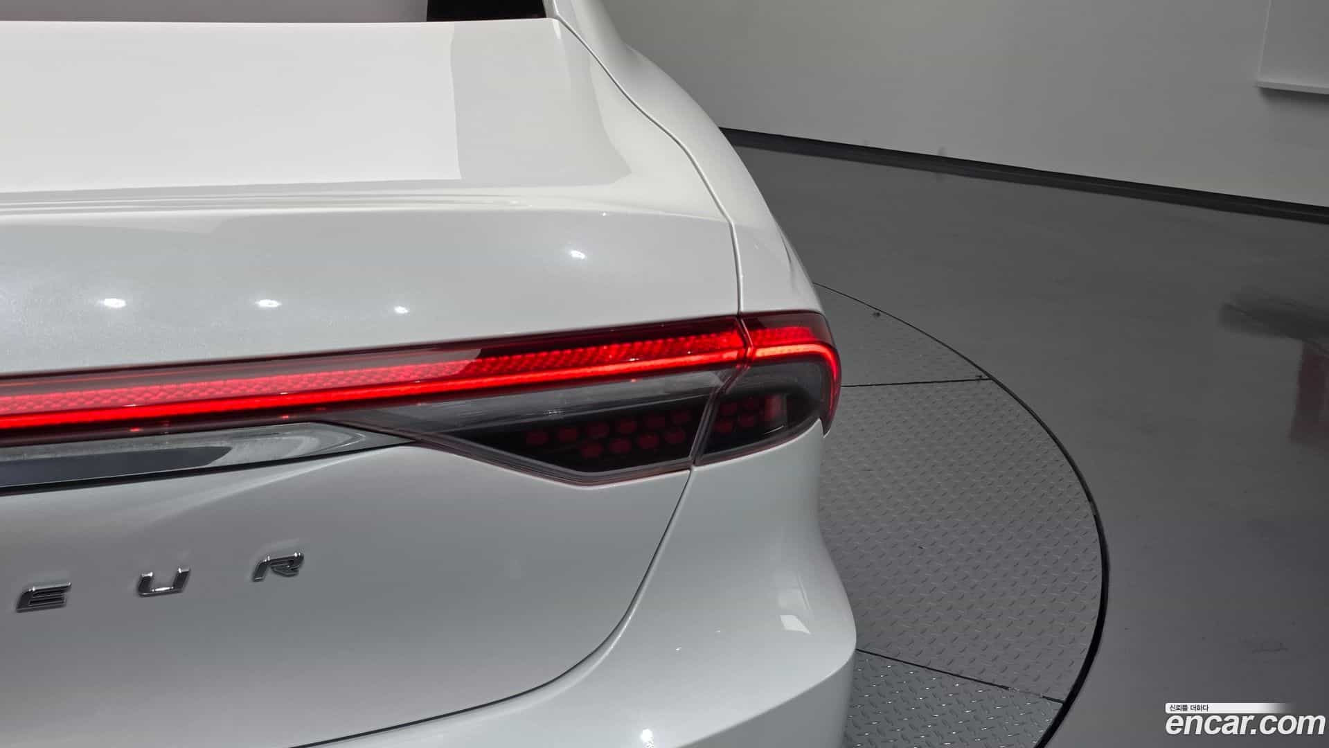 Grandeur Hyundai 2022.5-OUTER-033