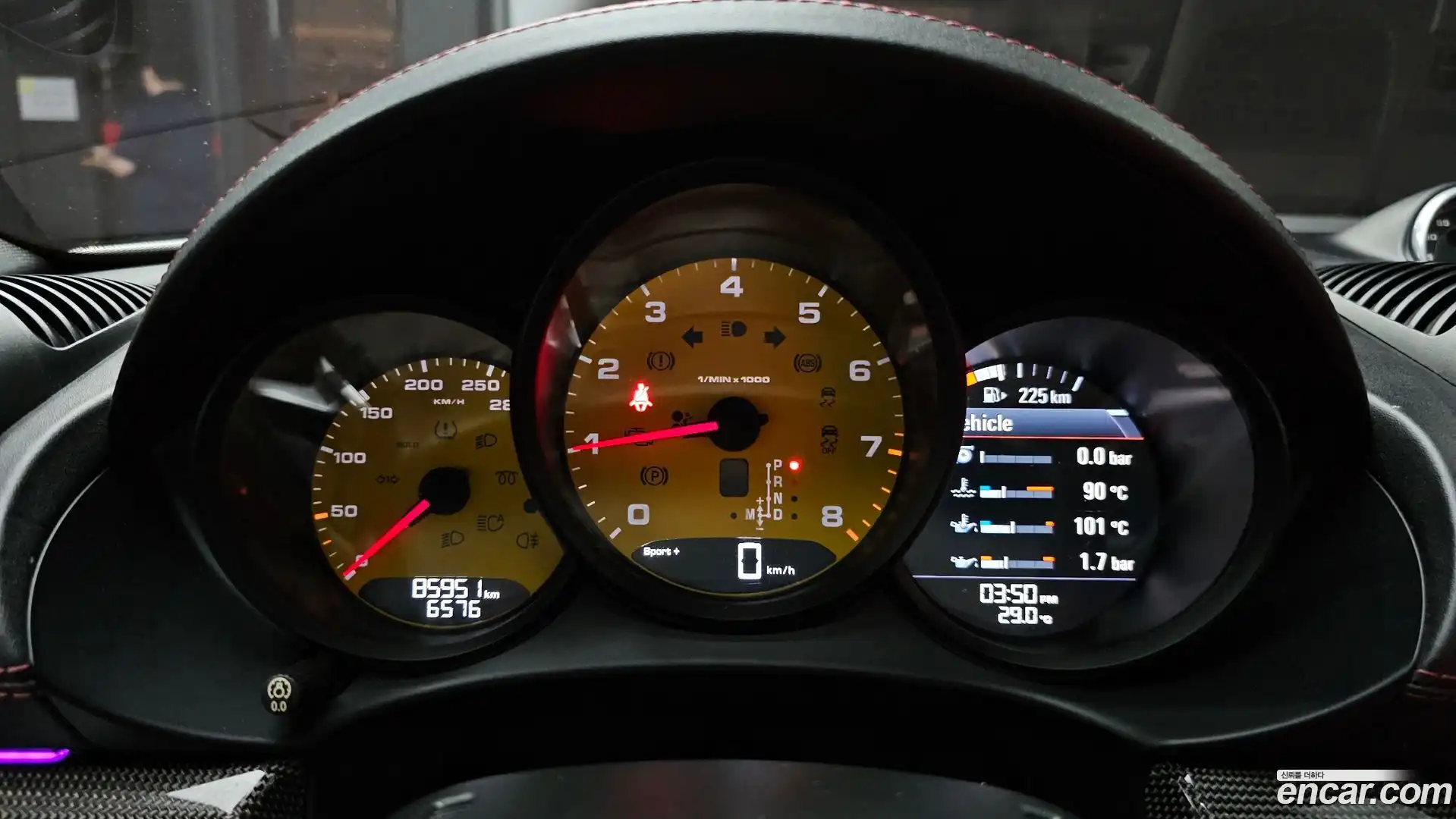 718 Porsche 2017.2-INNER-008