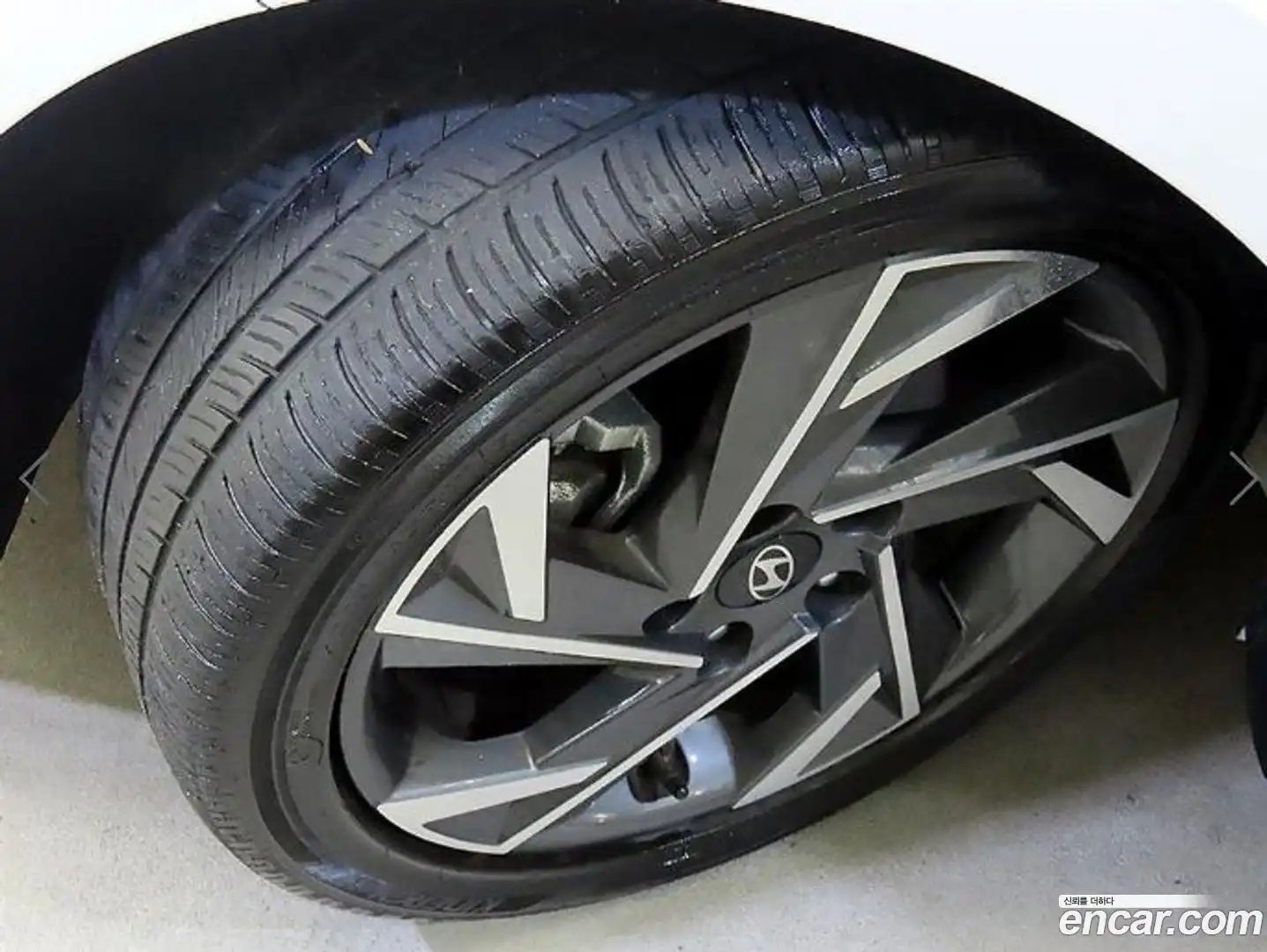 AVANTE Hyundai 2023.2-OPTION-024