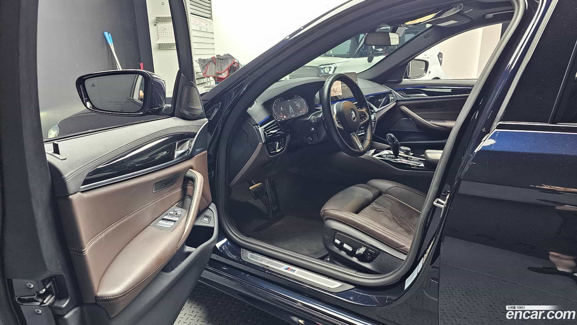 5-Series BMW 2023.8-INNER-010