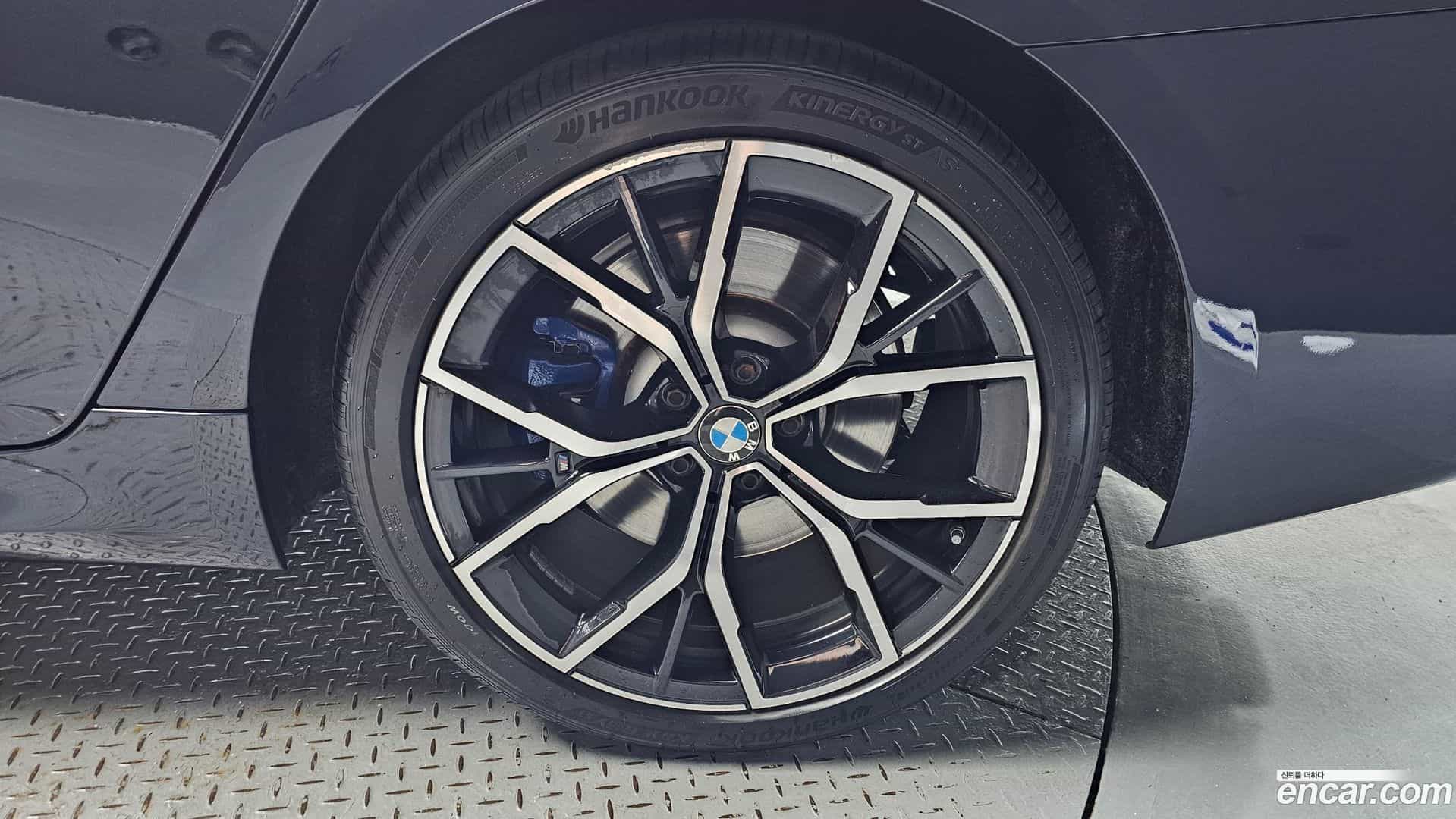 5-Series BMW 2023.8-OUTER-031