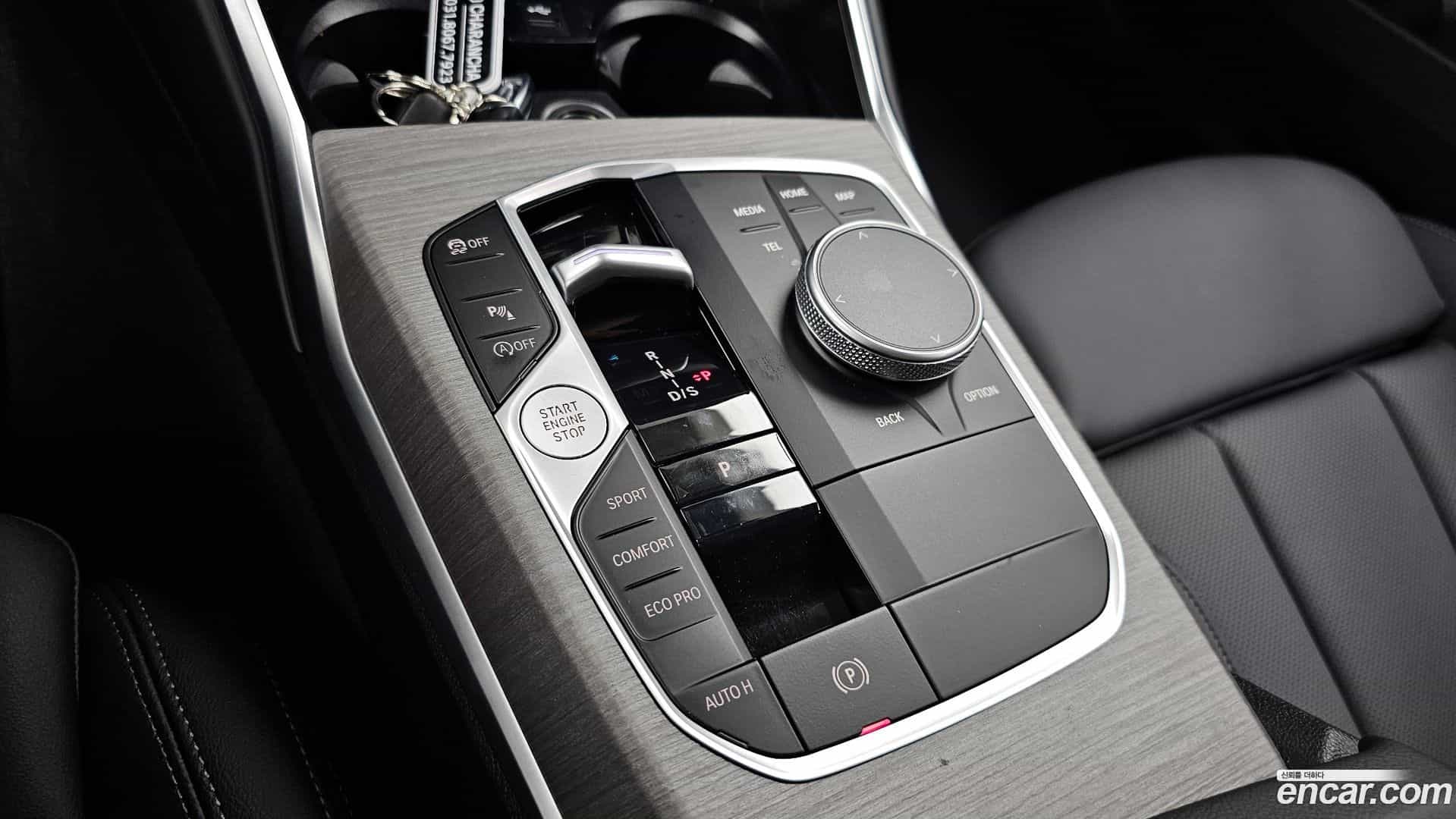 3-Series BMW 2025.3-INNER-009