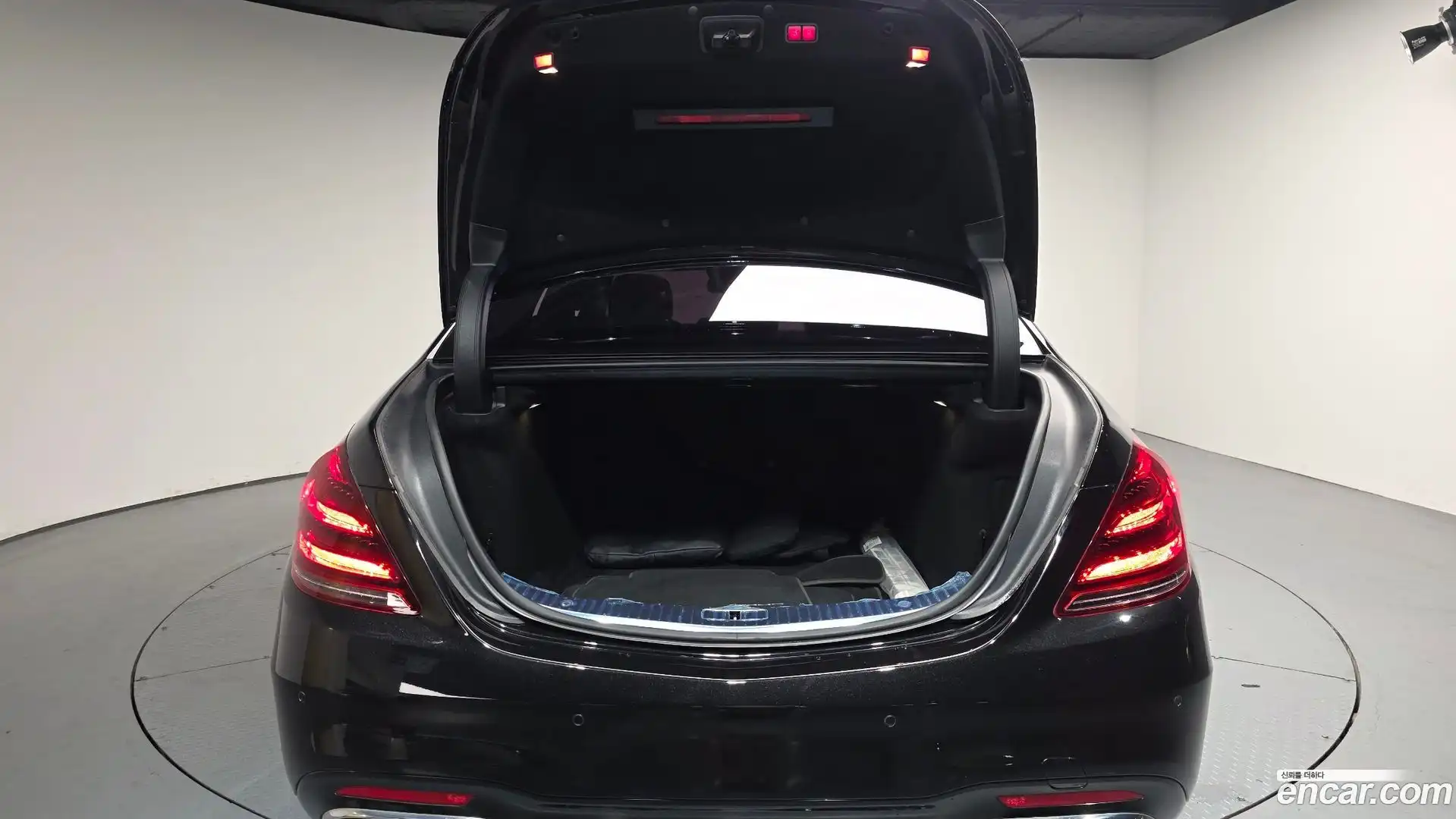S-Class Mercedes-Benz 2016.0-OPTION-024