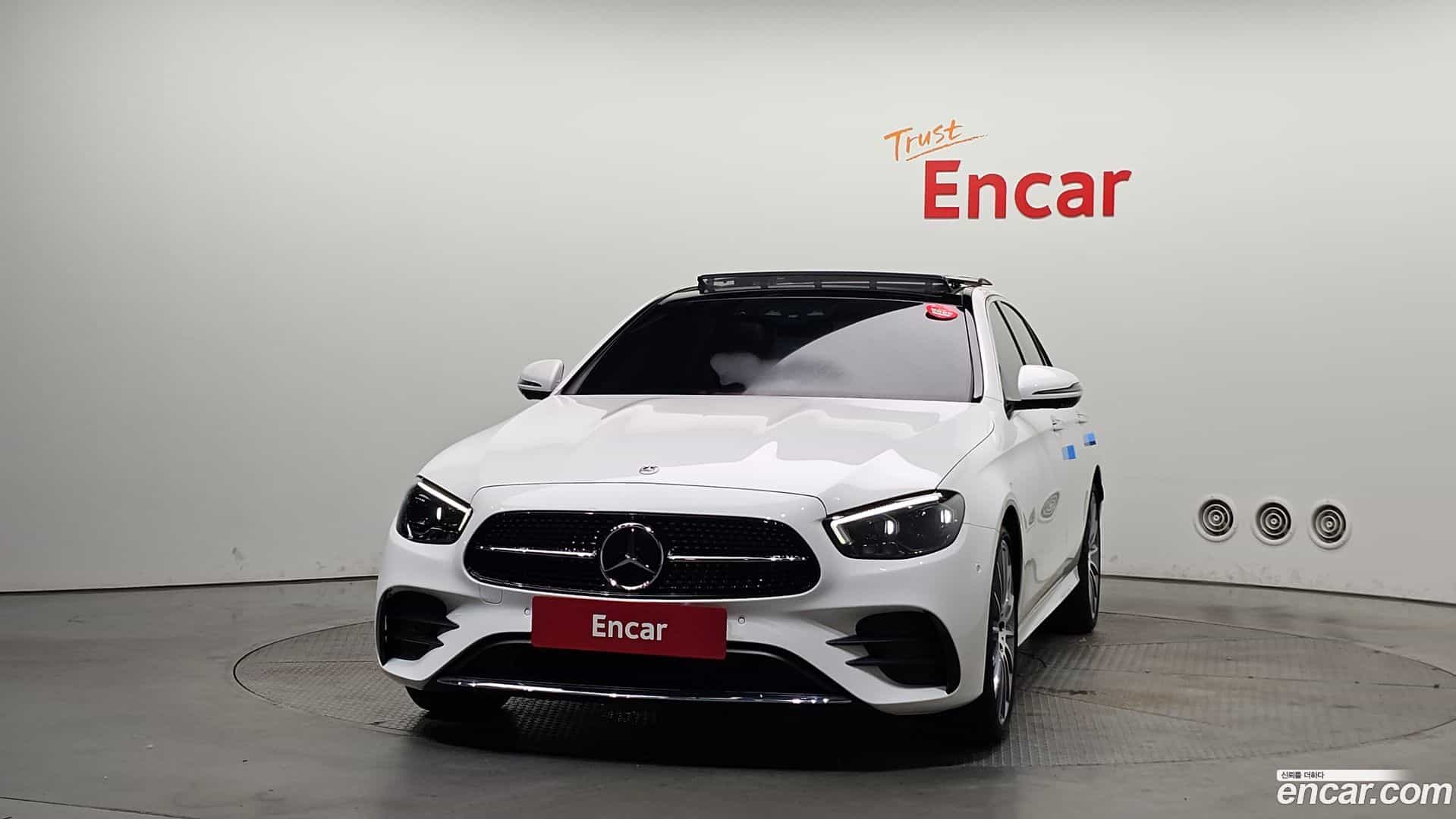 E-Class Mercedes-Benz 2022.3-OUTER-003