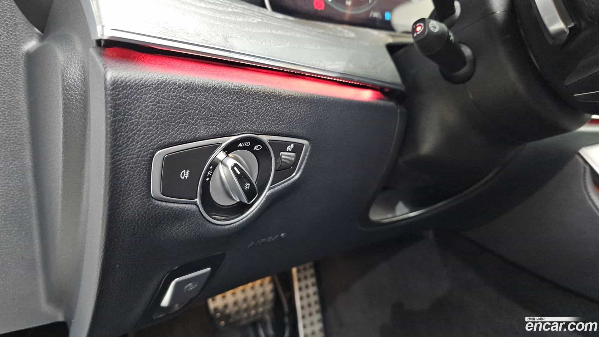 E-Class Mercedes-Benz 2022.3-OPTION-018