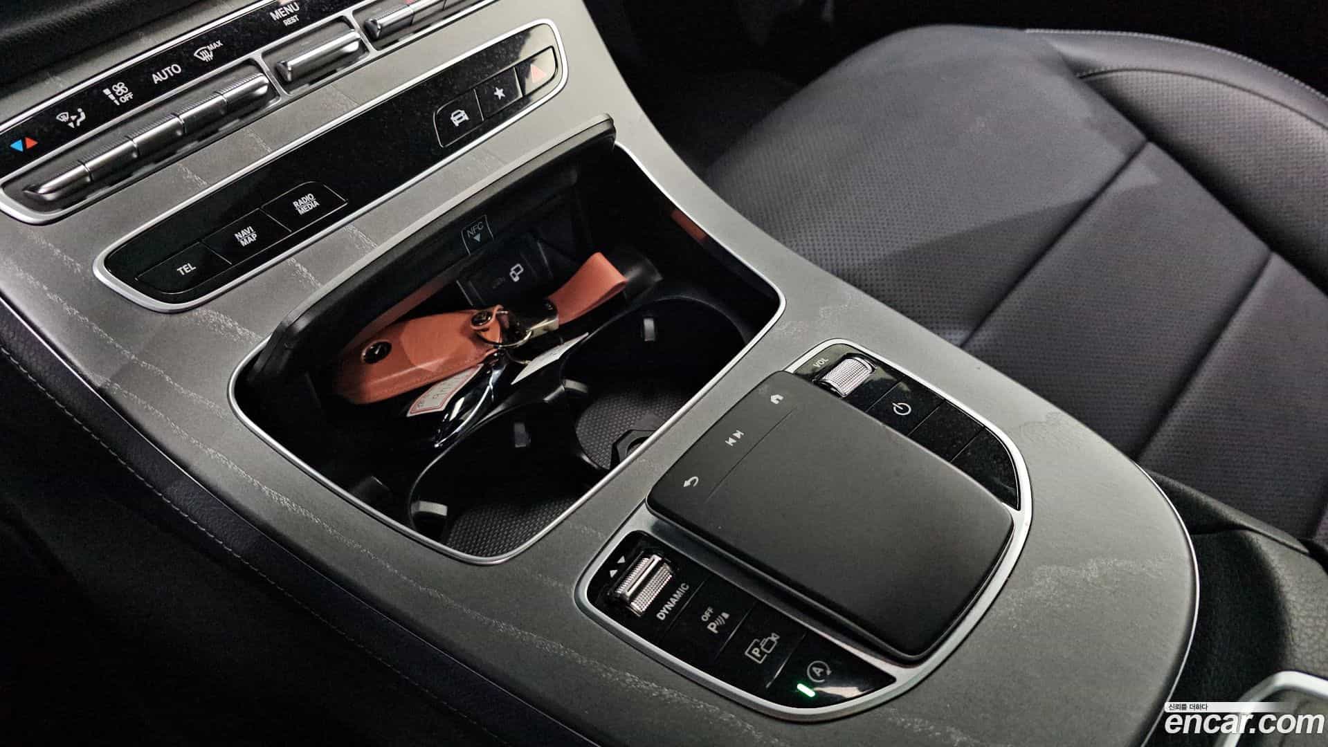 E-Class Mercedes-Benz 2022.3-OPTION-040