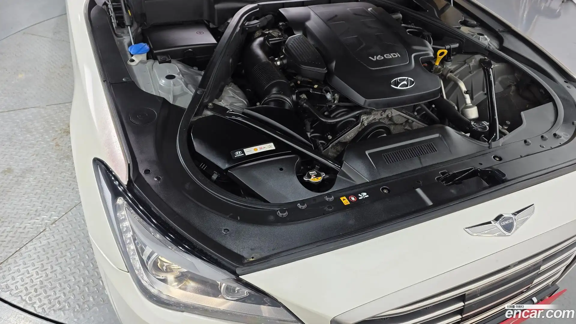Genesis Hyundai 2014.9-OUTER-006