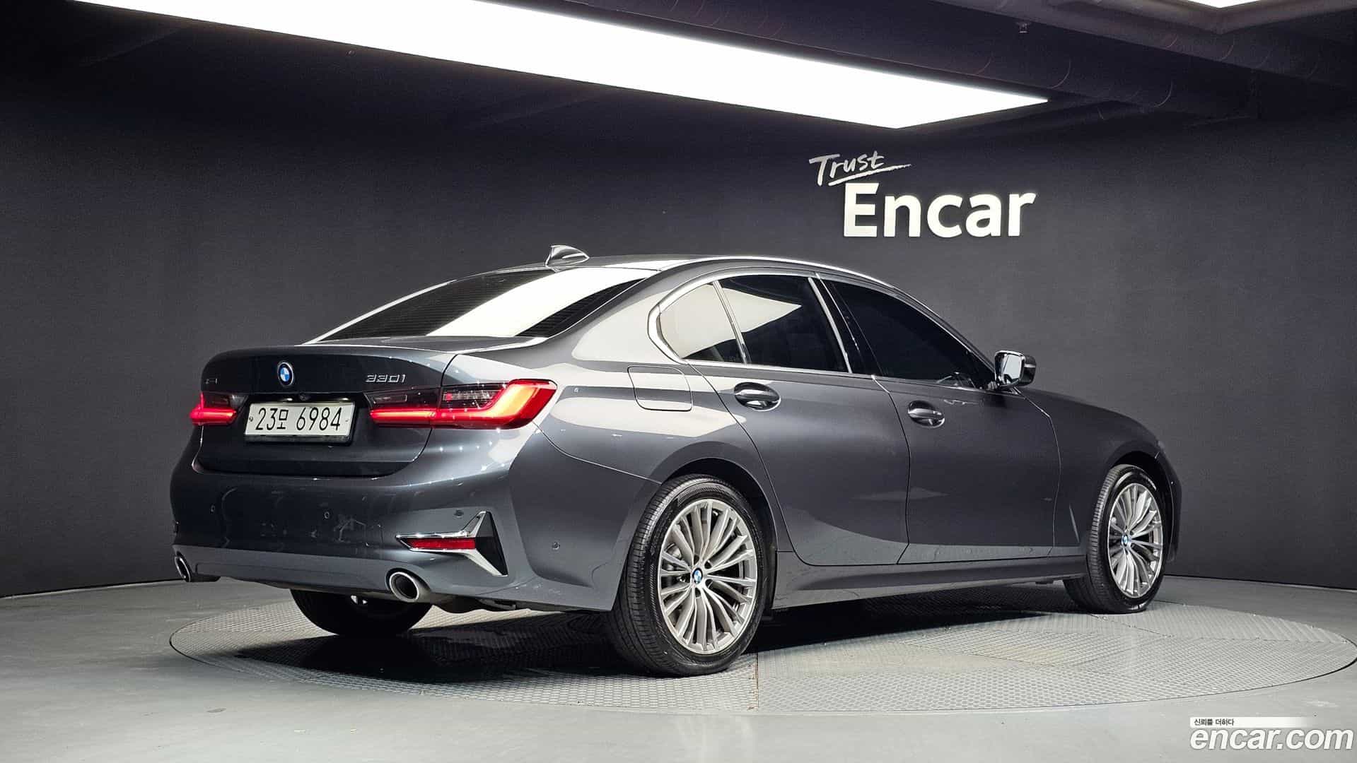 3-Series BMW 2019.6-OUTER-002