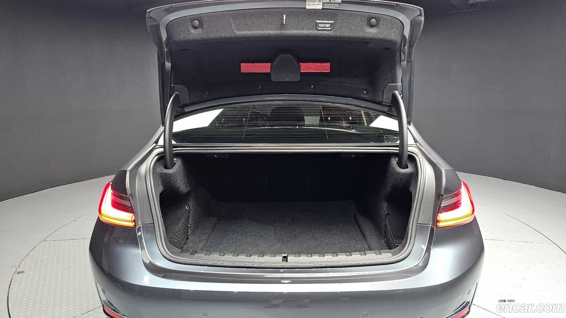 3-Series BMW 2019.6-OPTION-043