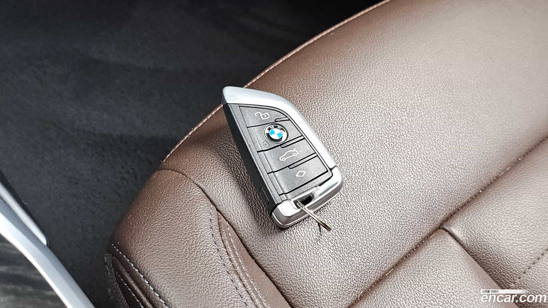 3-Series BMW 2019.6-OPTION-045