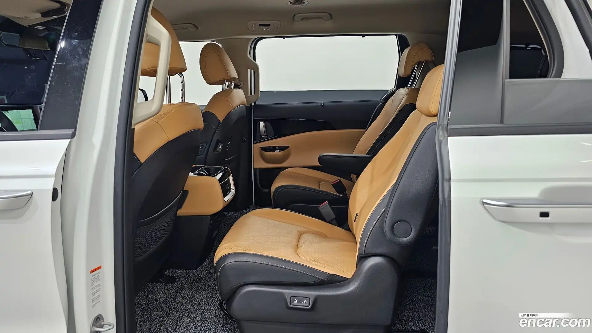 Canival Kia 2023.1-INNER-036