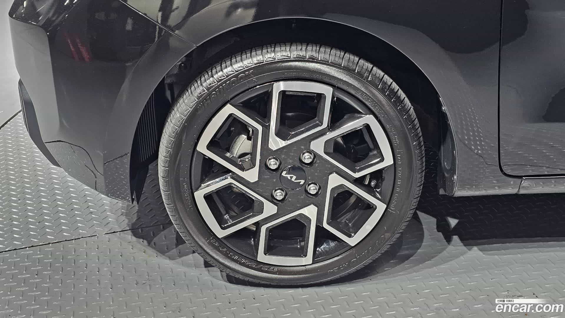 RAY Kia 2025.0-OUTER-005