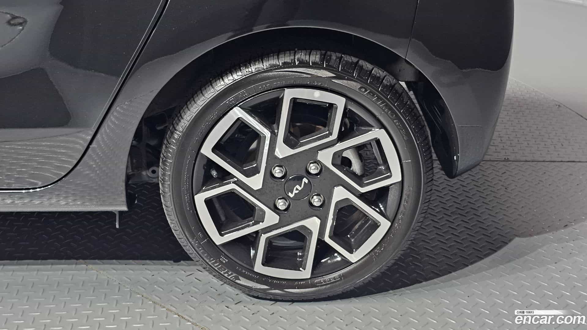 RAY Kia 2025.0-OUTER-031