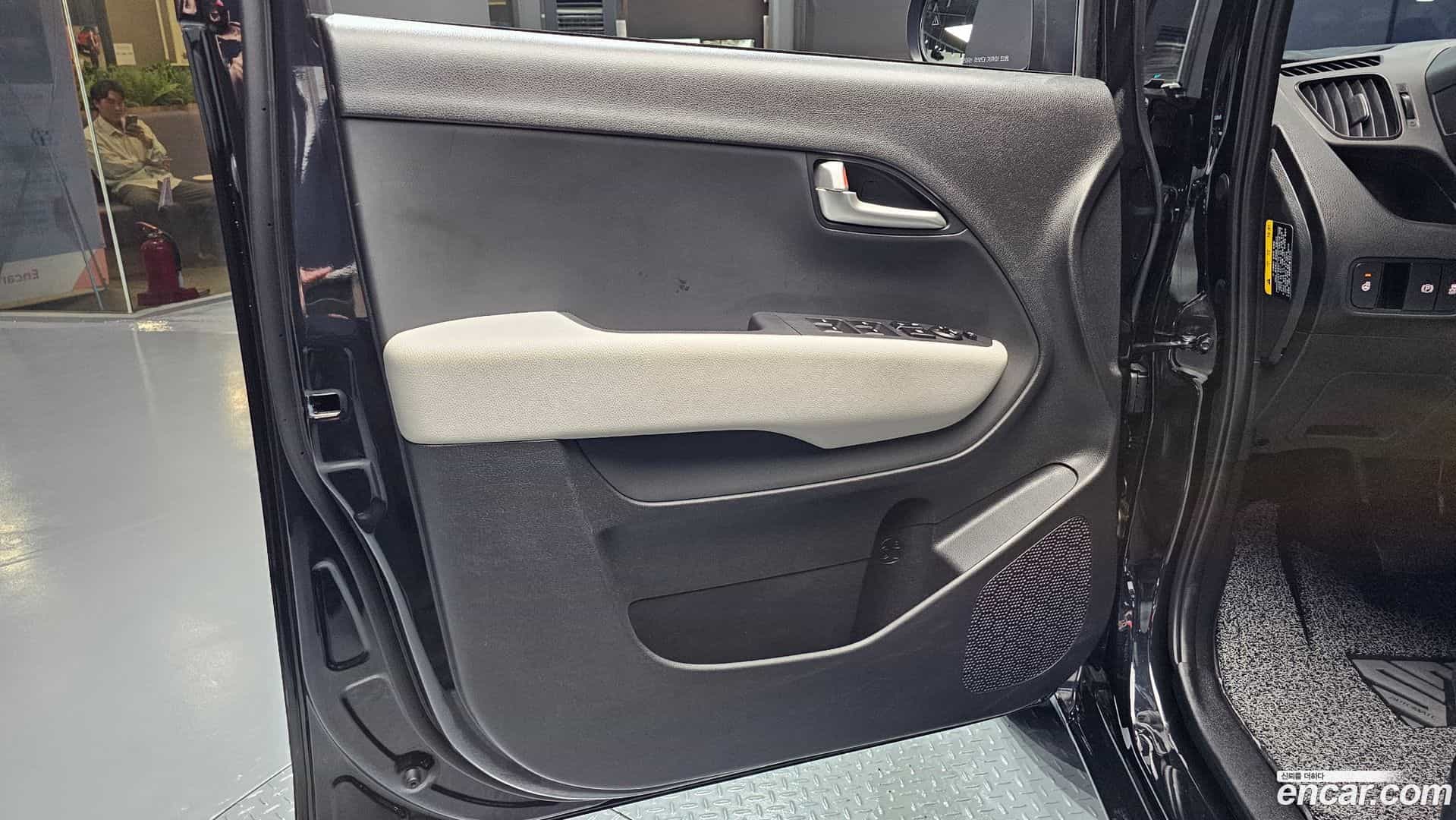 RAY Kia 2025.0-INNER-034