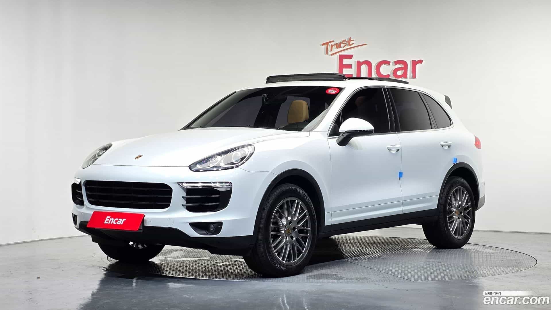 Cayenne Porsche 2016.0-OUTER-001