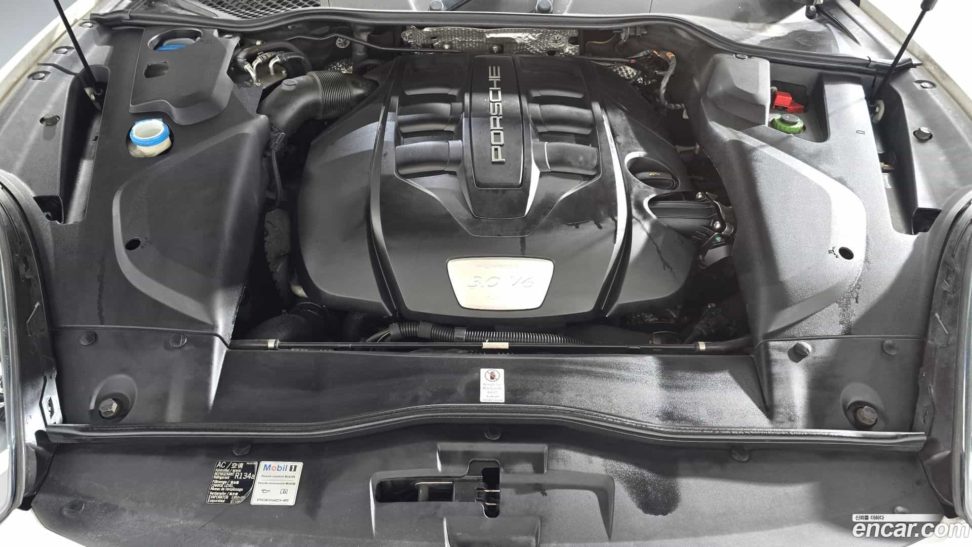 Cayenne Porsche 2016.0-OUTER-006