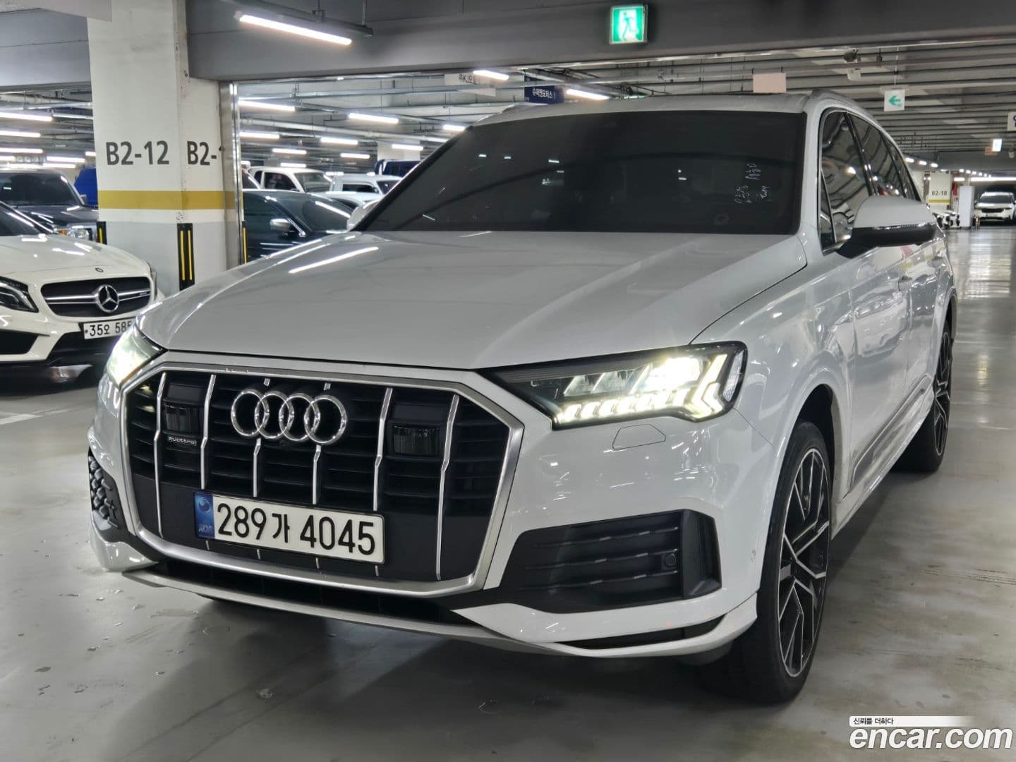 Main__Slider__Photo:Q7 Audi 2021.9-0