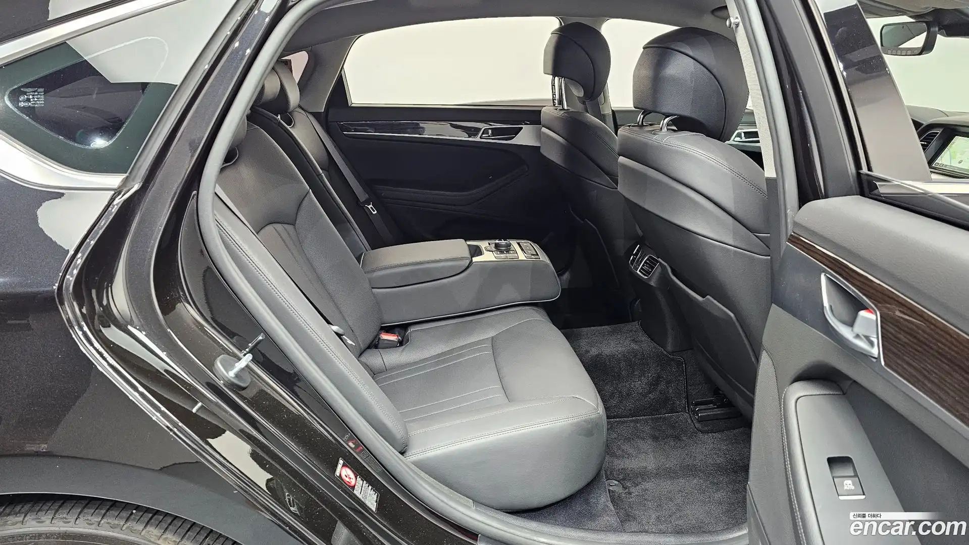 G80 Genesis 2019.4-OPTION-015