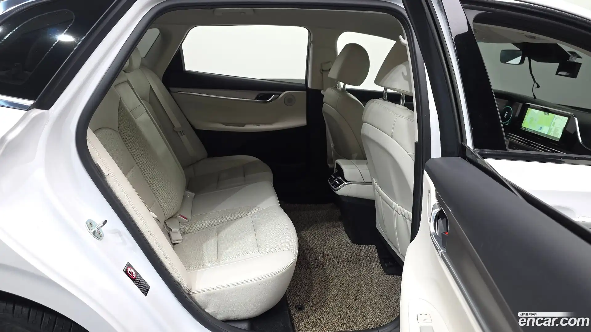 Grandeur Hyundai 2021.4-OPTION-016