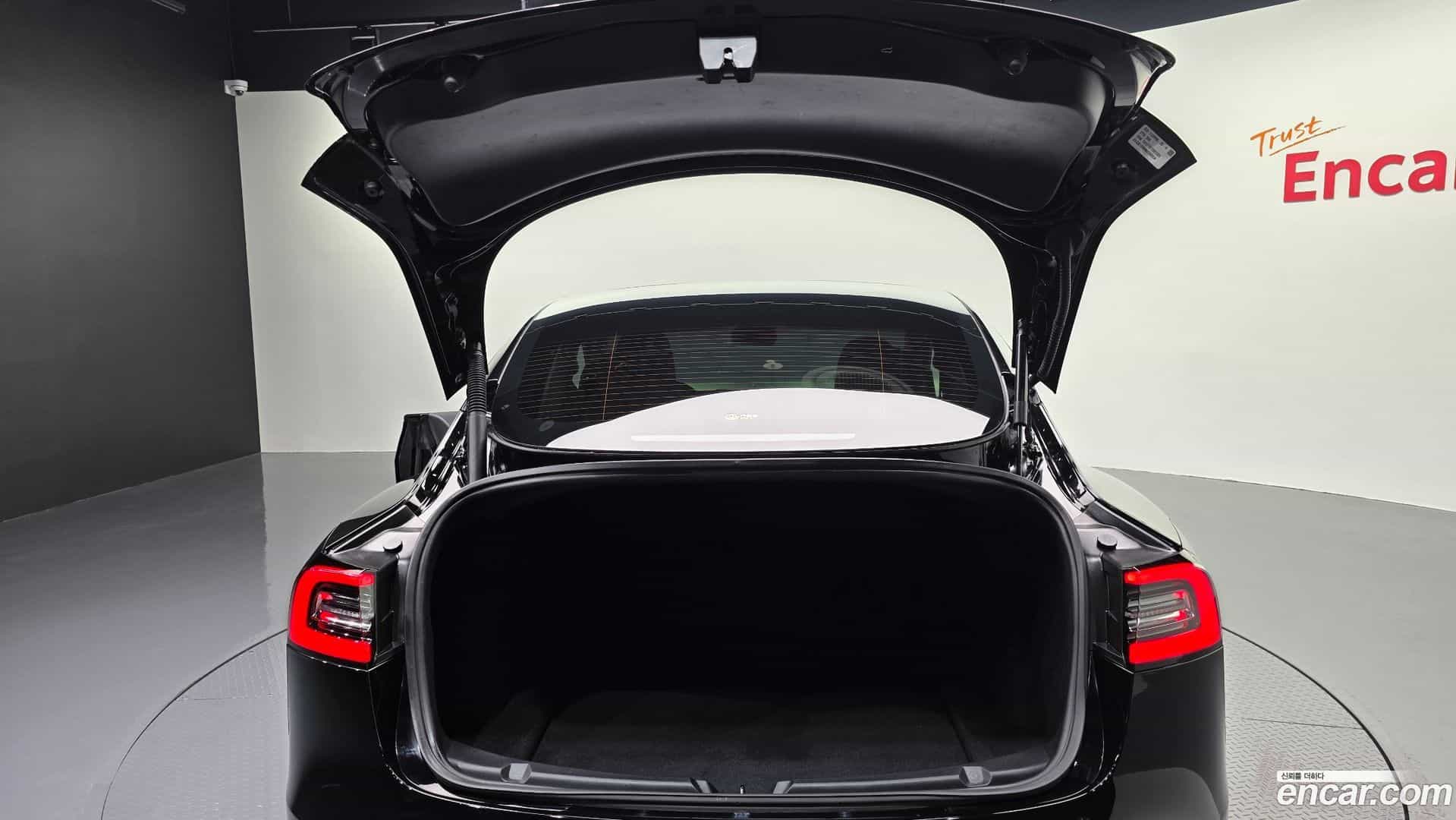 Model 3 Tesla 2021.10-OPTION-044