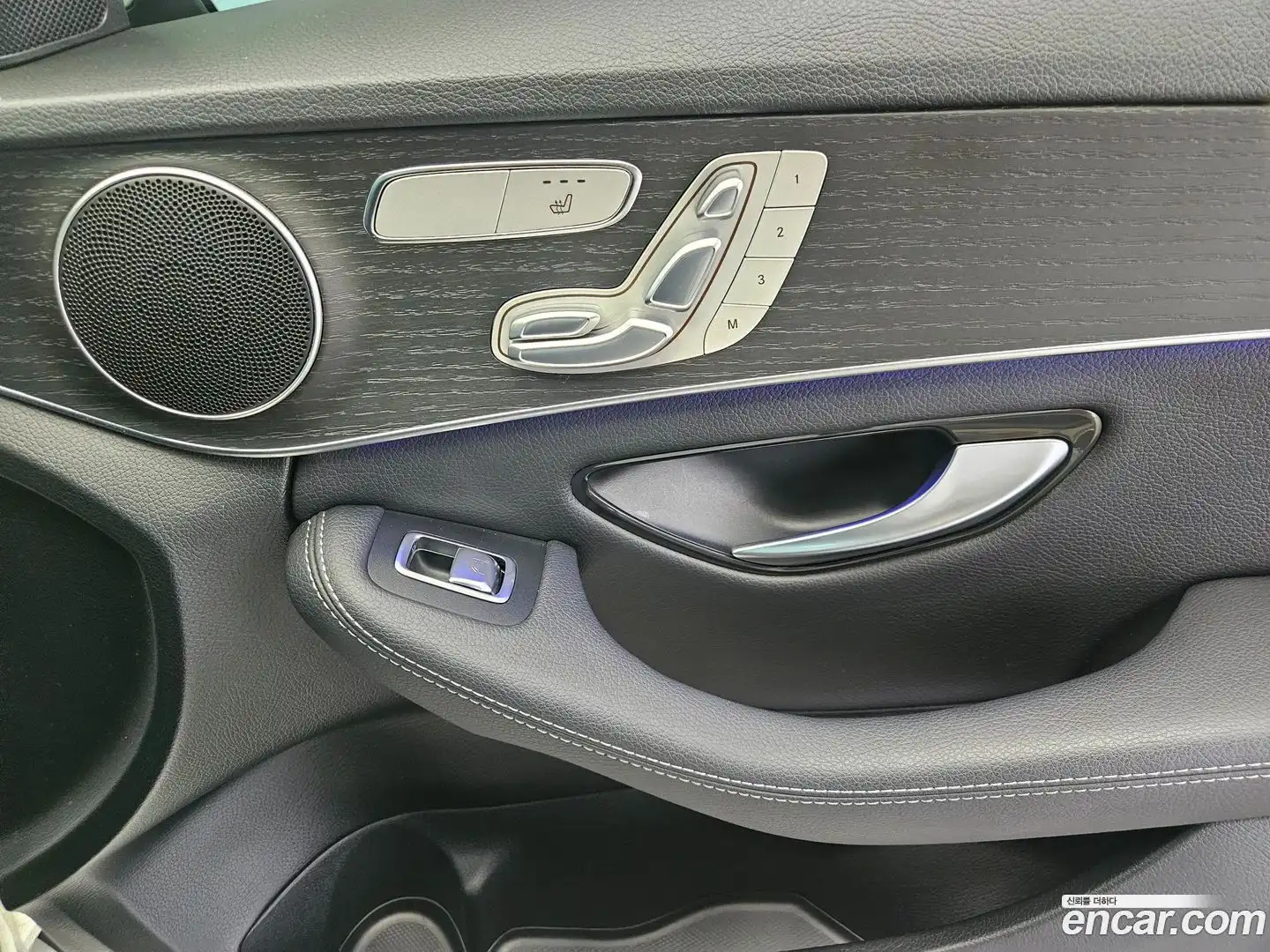 C-Class Mercedes-Benz 2021.6-OPTION-016