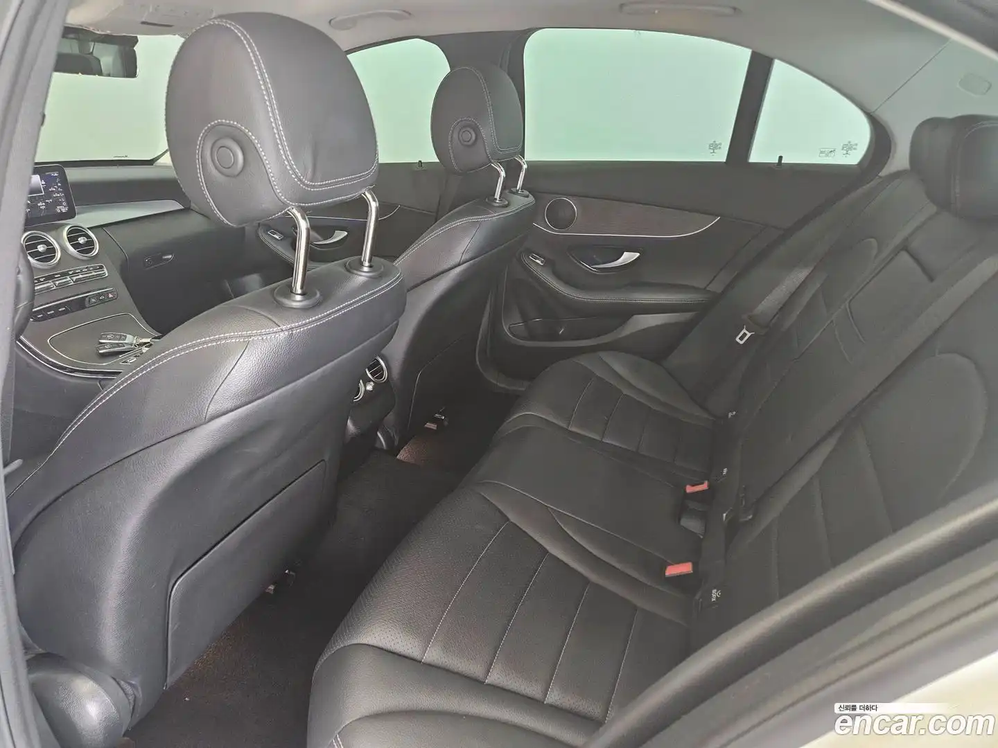 C-Class Mercedes-Benz 2021.6-OPTION-021