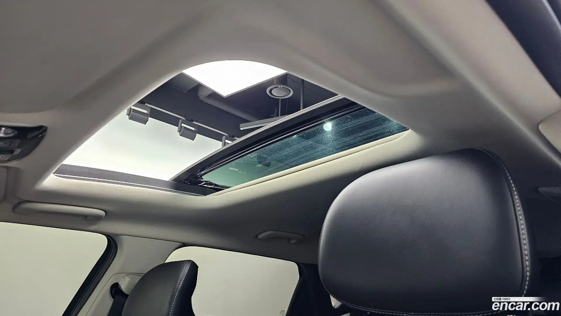 EV6 Kia 2022.0-OPTION-021