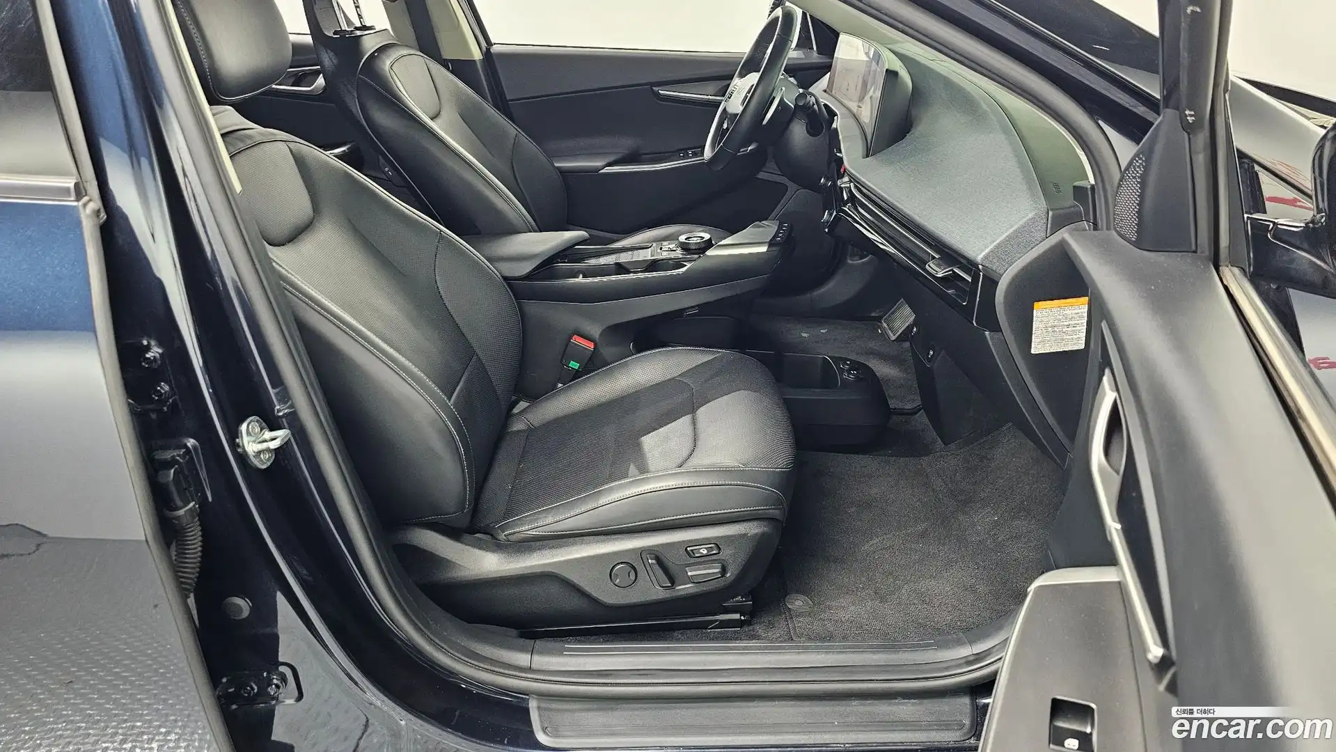 EV6 Kia 2022.0-INNER-036