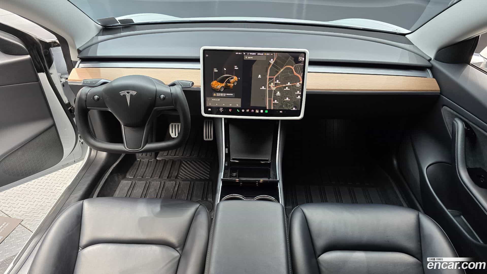 Model 3 Tesla 2019.10-INNER-007